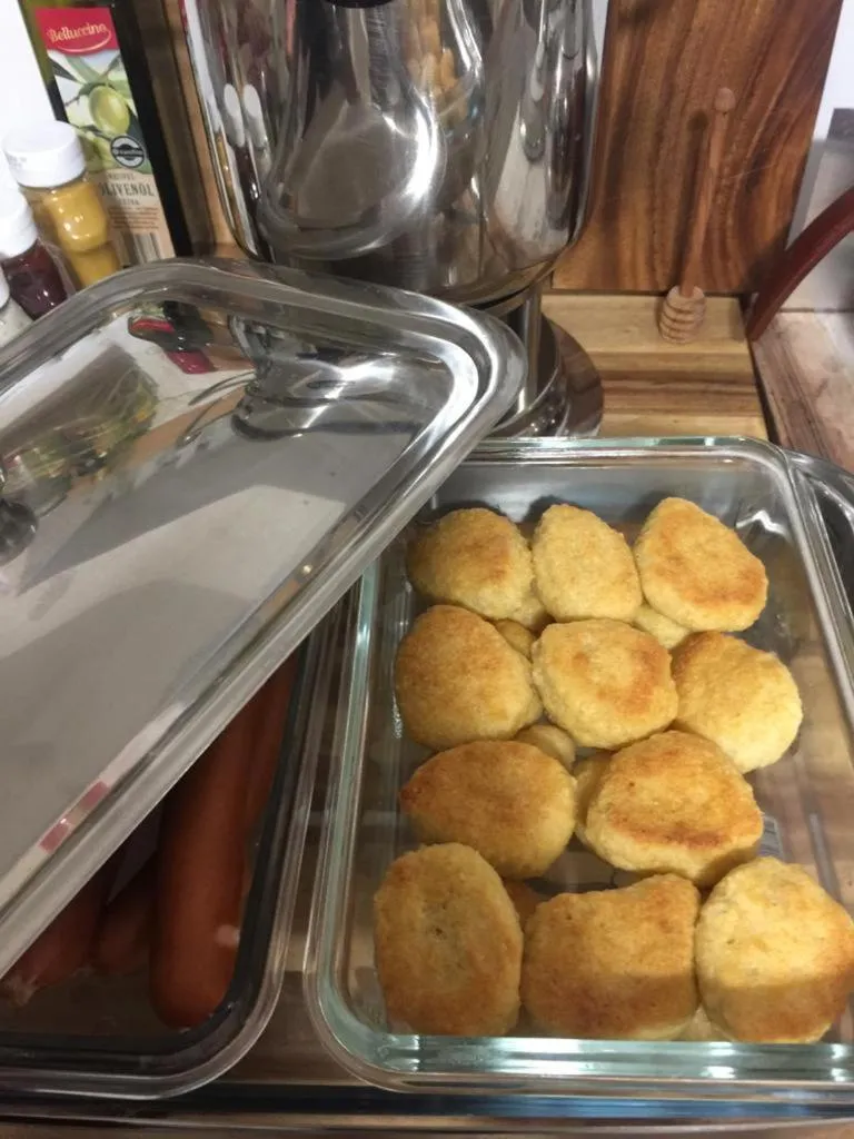 New Hostel Berlin Mitte FREE SNACK hot tea and coffee