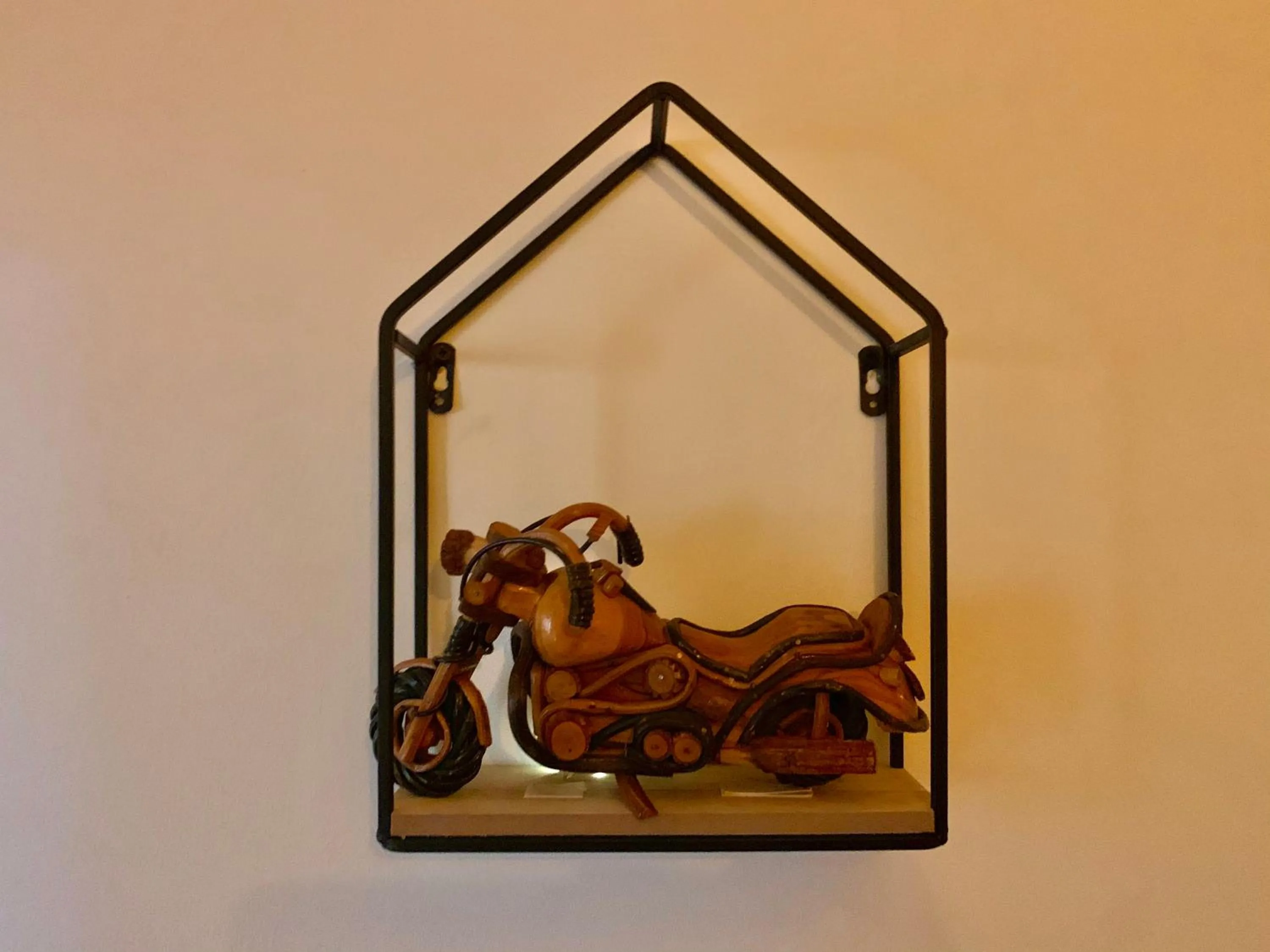 New Hostel Berlin Mitte FREE SNACK hot tea and coffee