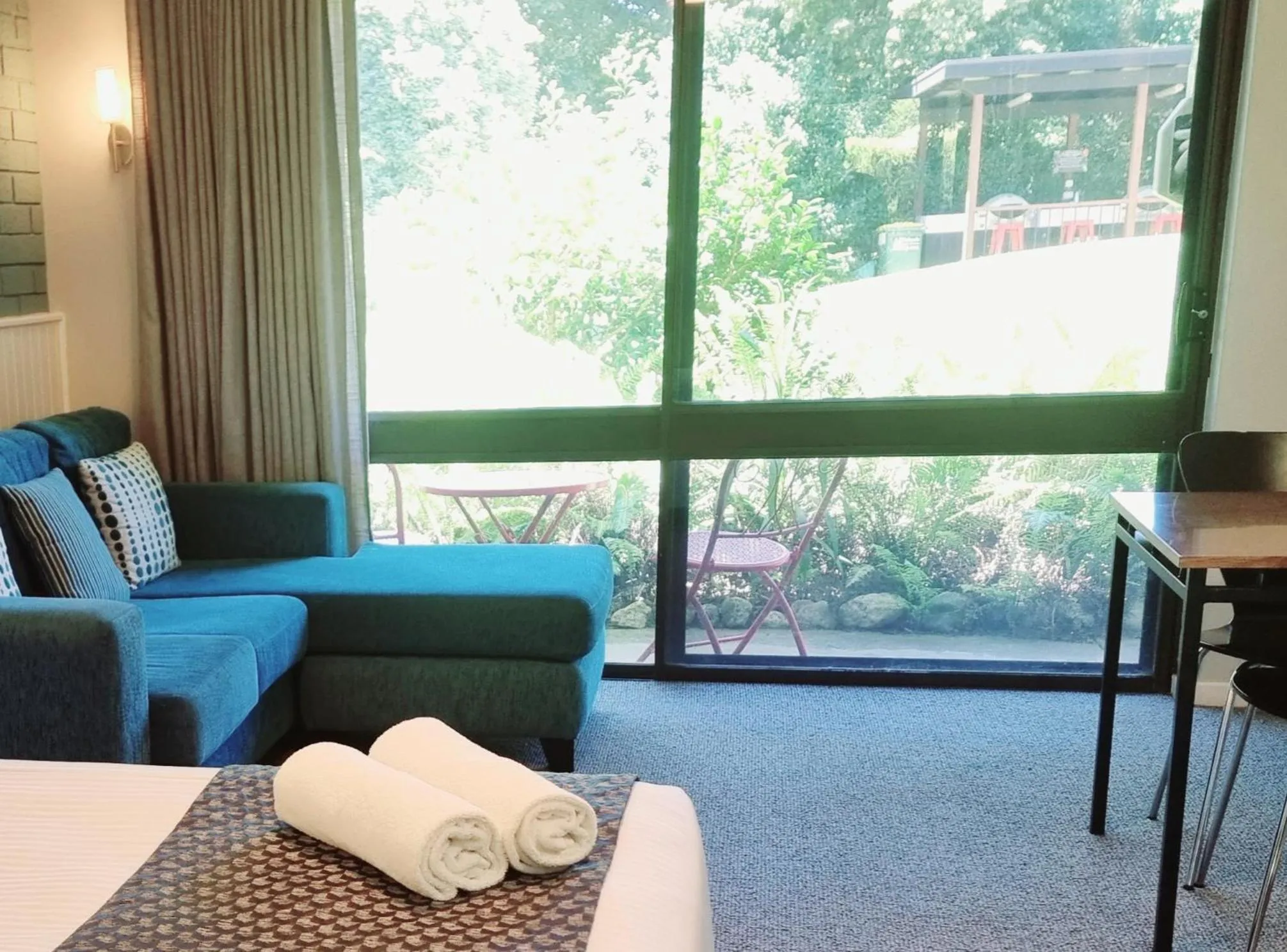 View (from property/room), Seating Area in Bogong View Motor Inn