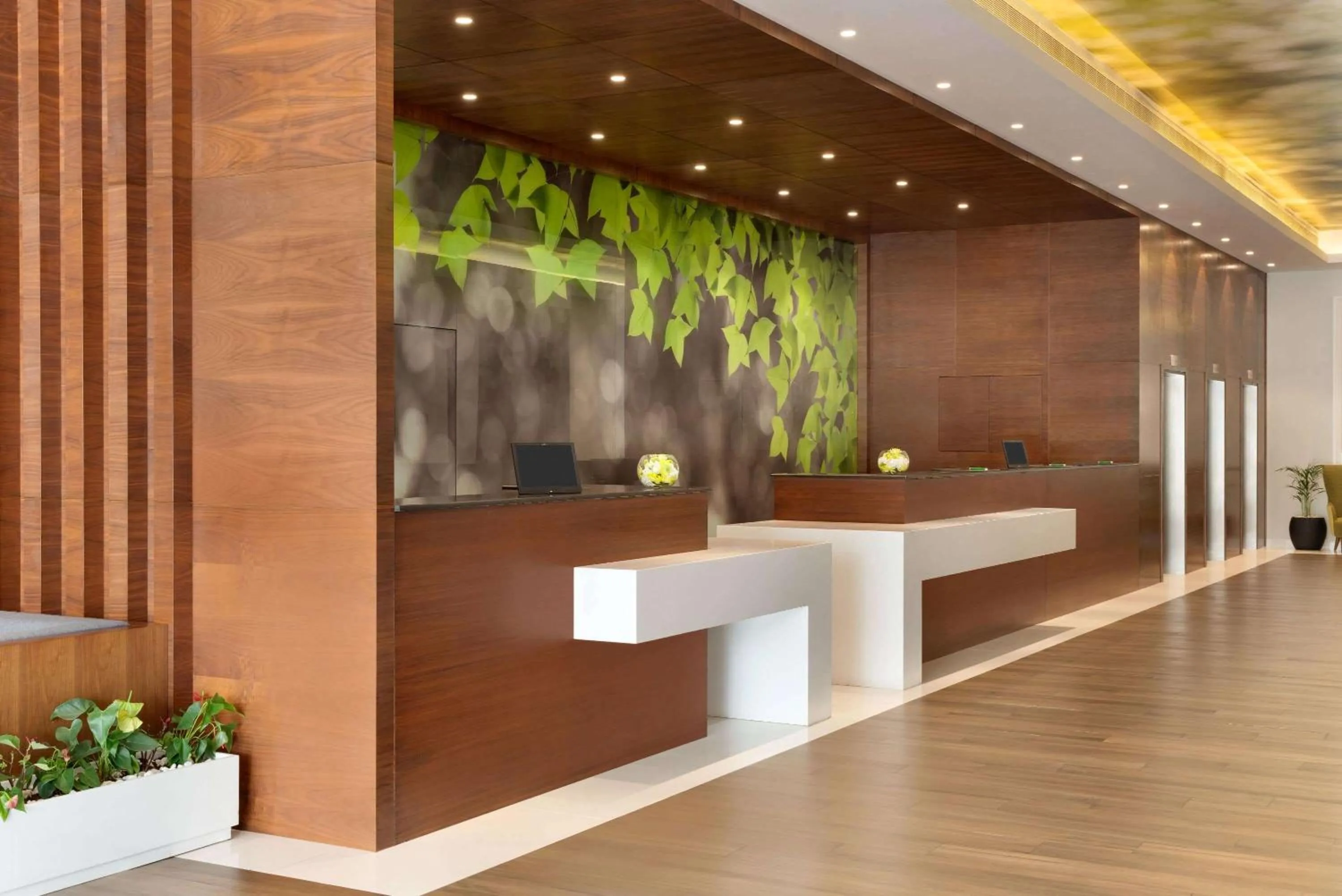 Lobby or reception in Wyndham Garden Muscat Al Khuwair
