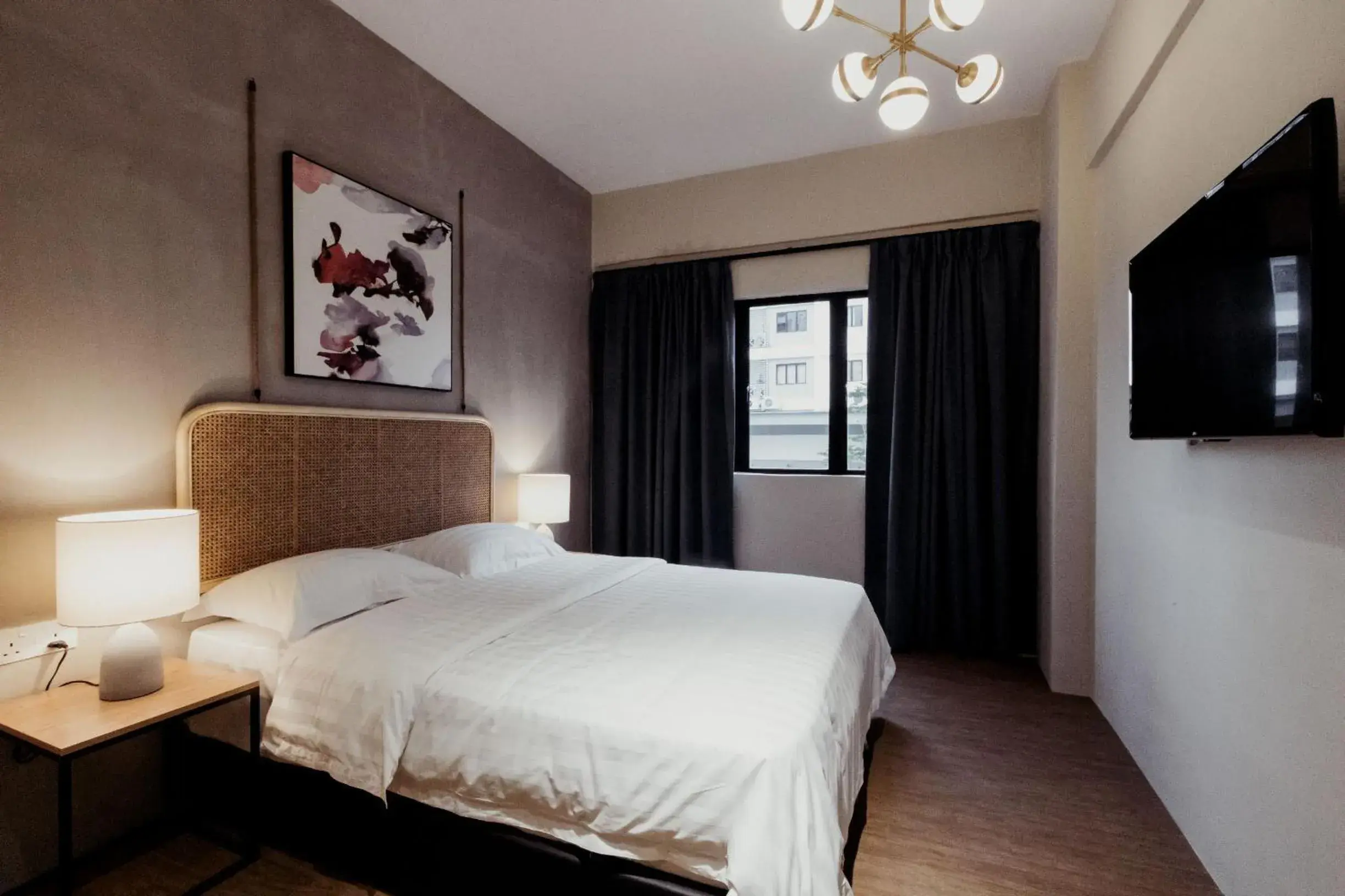 Standard Queen Room in Urban Living Residence Standard Queen Room in Urban Living Residence