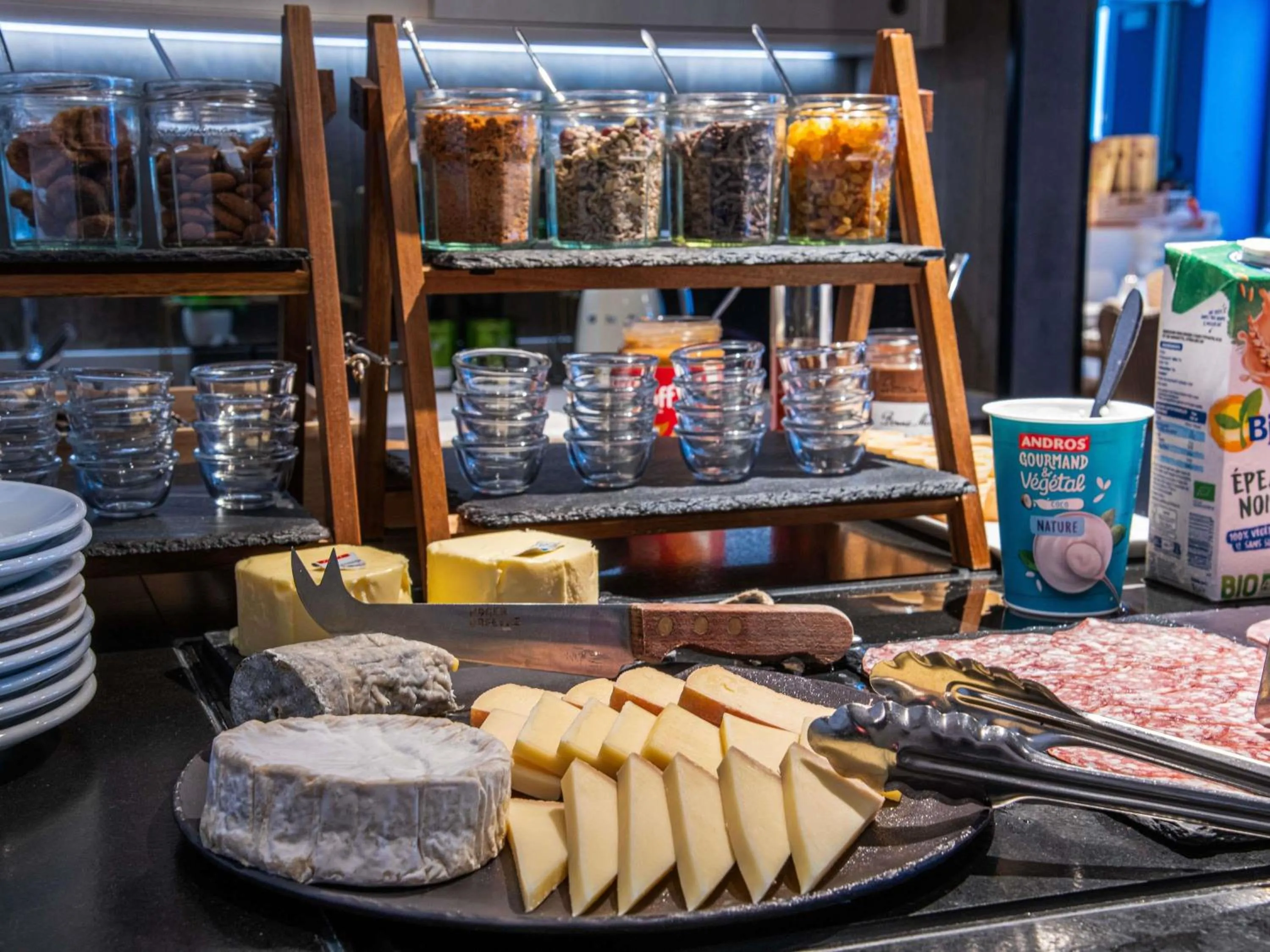 Breakfast in ibis Saint Malo Plage