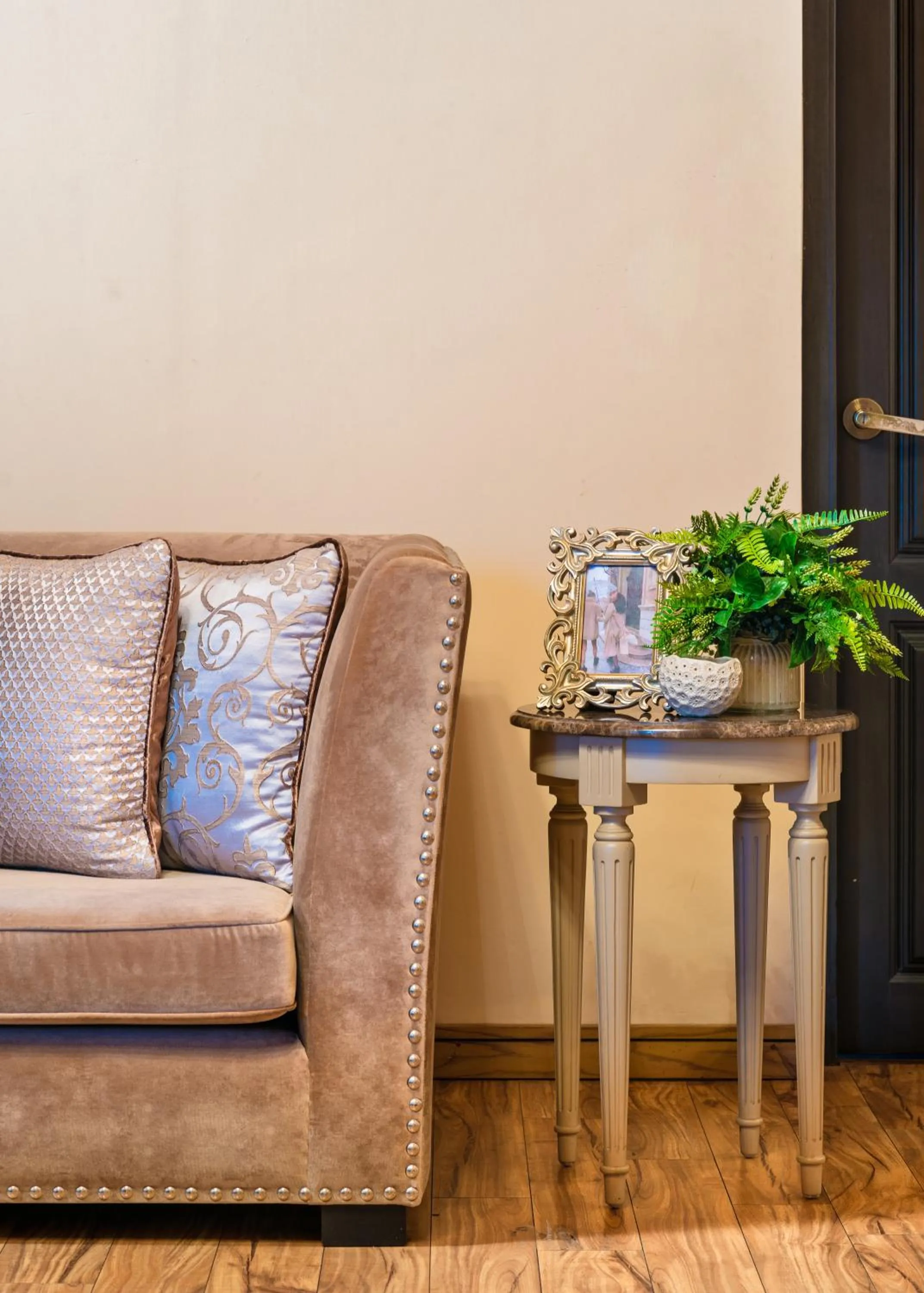 Seating area in Clove Villa