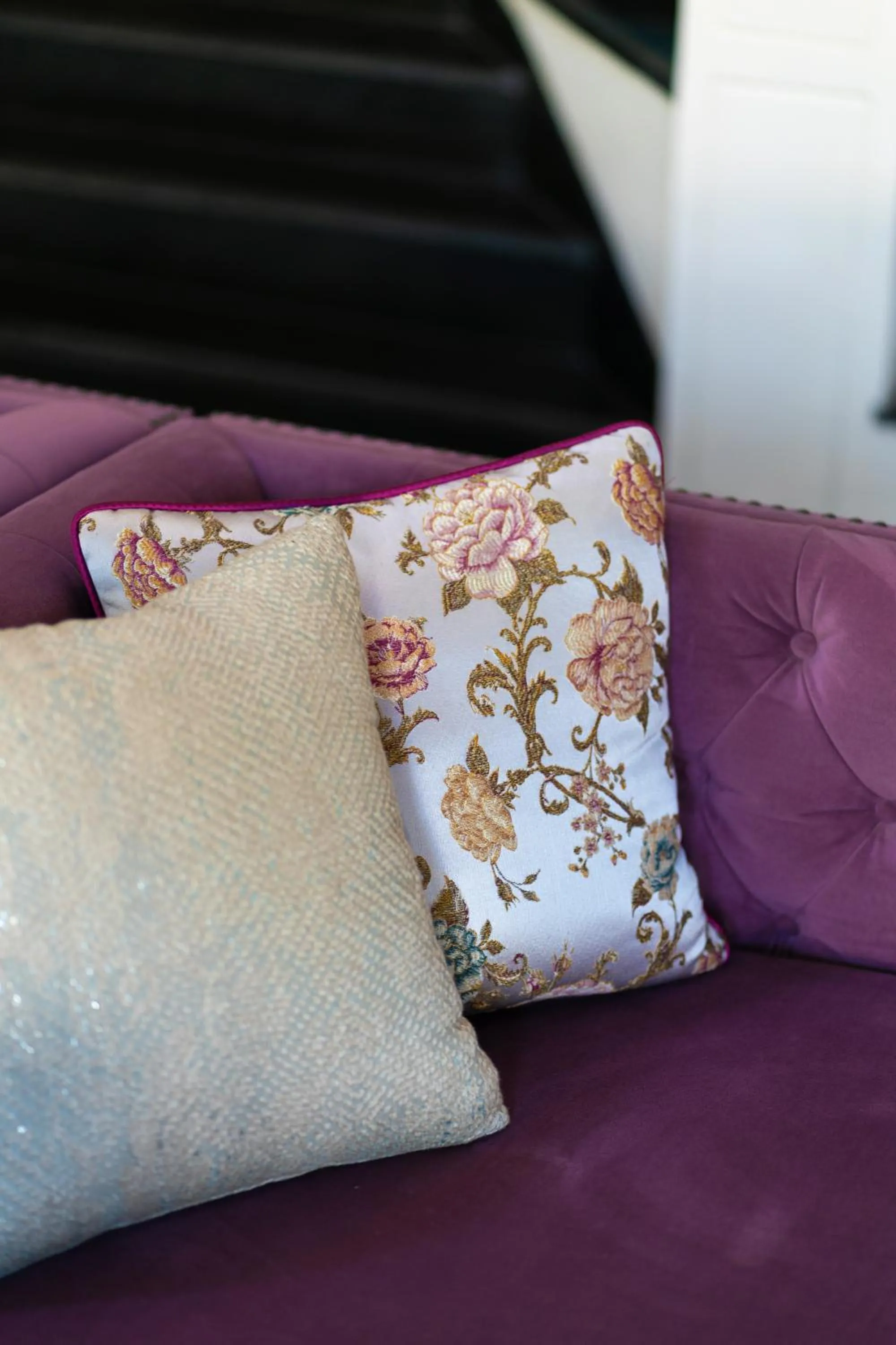 Decorative detail, Bed in Clove Villa