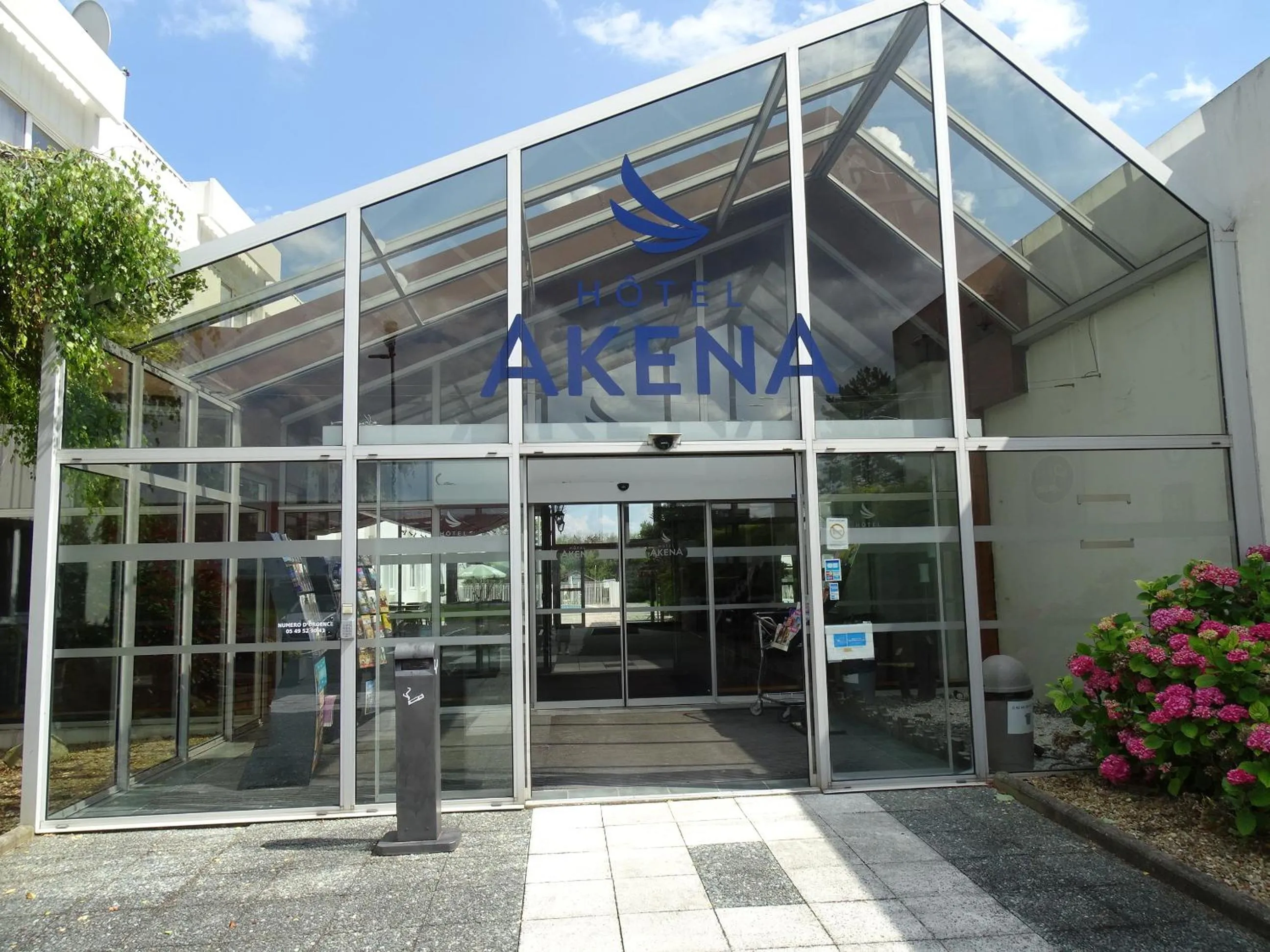 Property building in Hôtel Akena Poitiers Nord Futuroscope