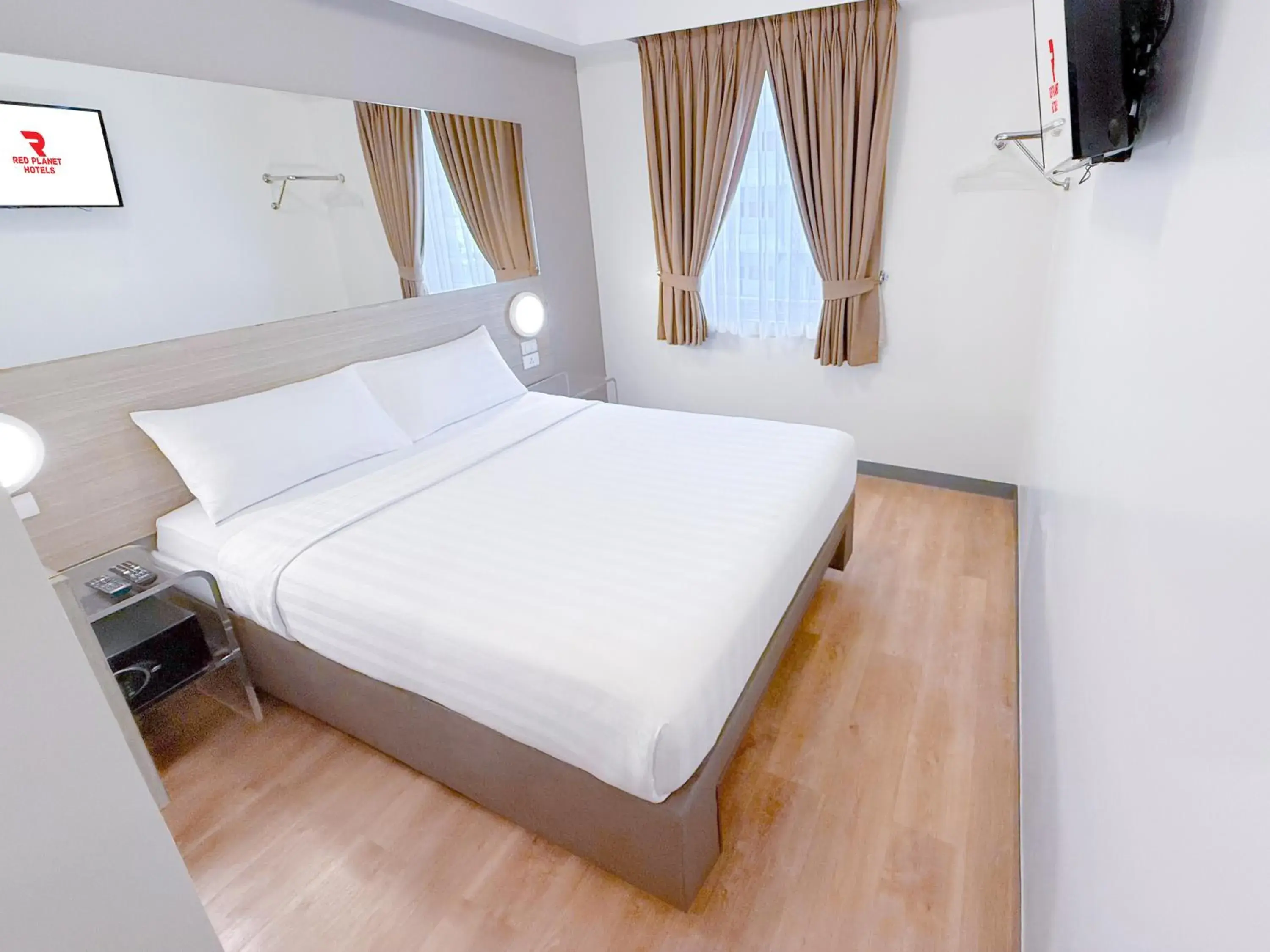 Double Room in Red Planet Cagayan De Oro Double Room in Red Planet Cagayan De Oro