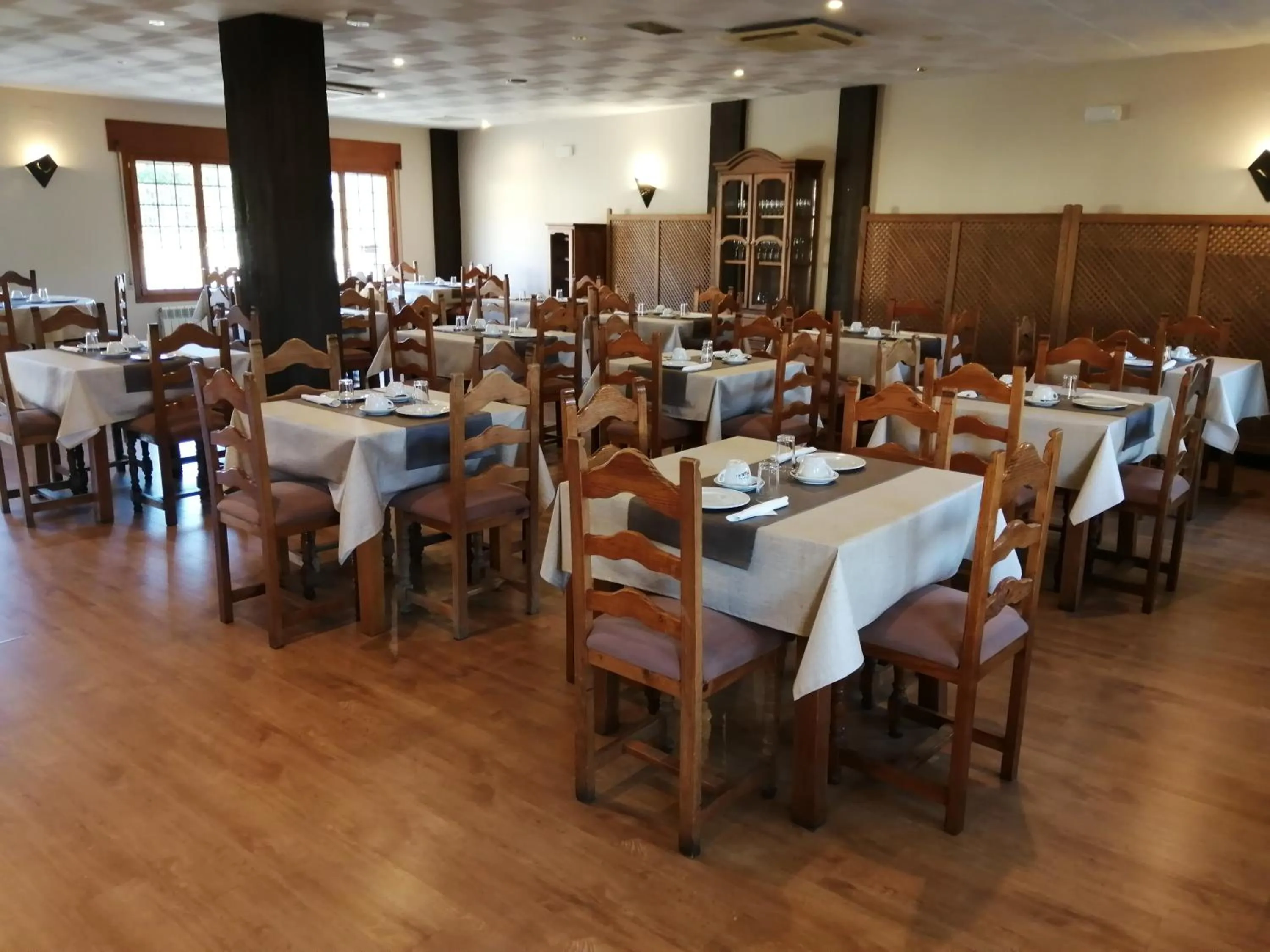 Restaurant/places to eat in Hotel Rural Villa de Vinuesa
