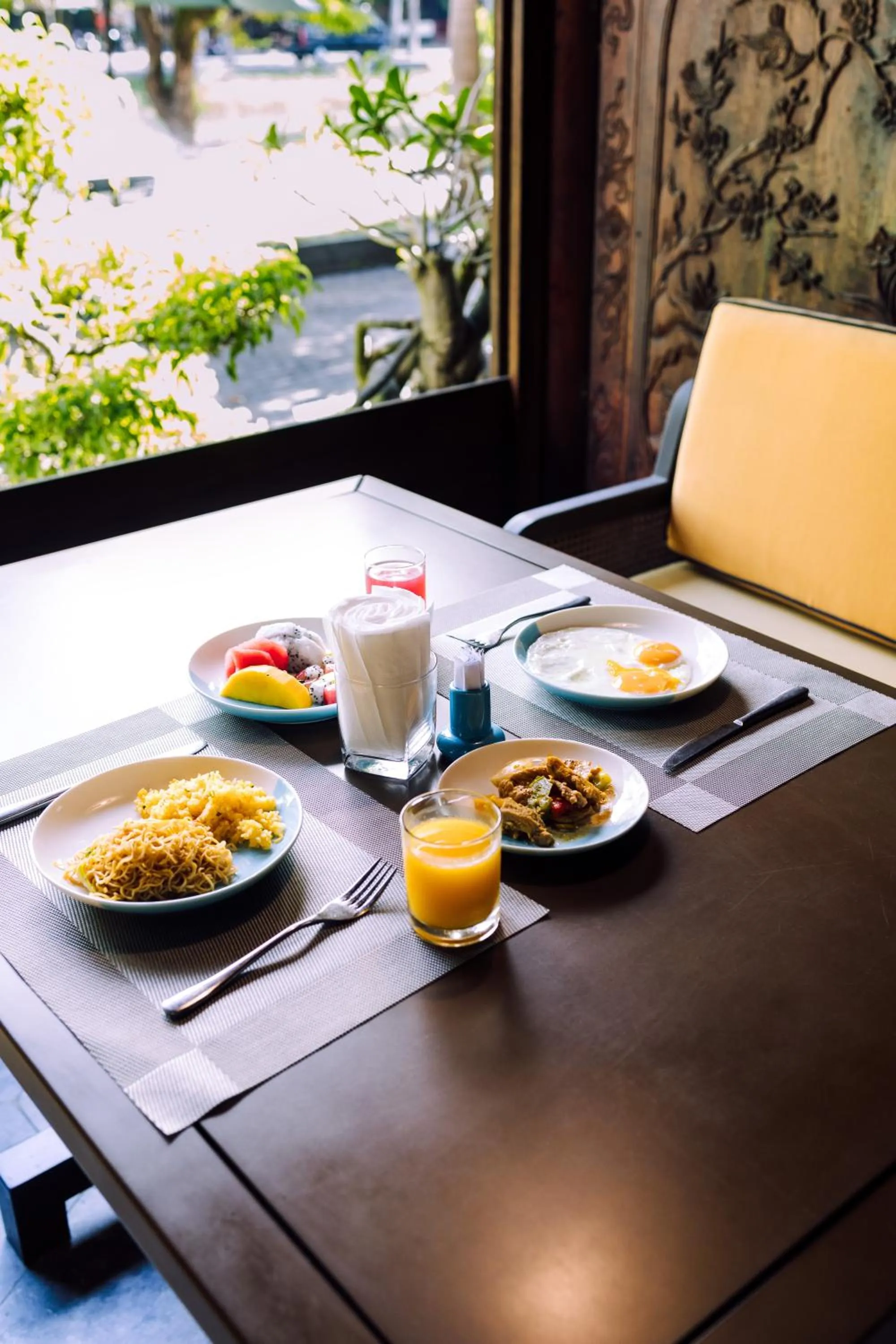 Breakfast in De An Hotel