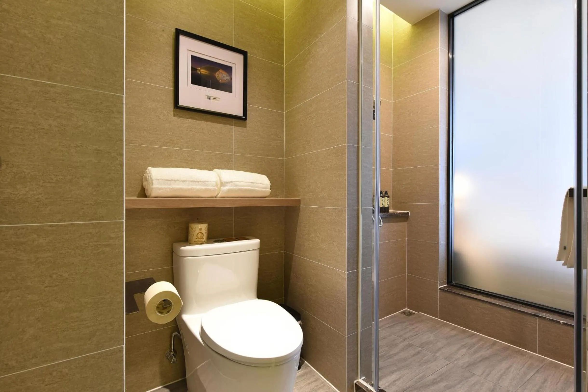 Shower in Atour Hotel Zhongguancun Yongfeng Base Beijing