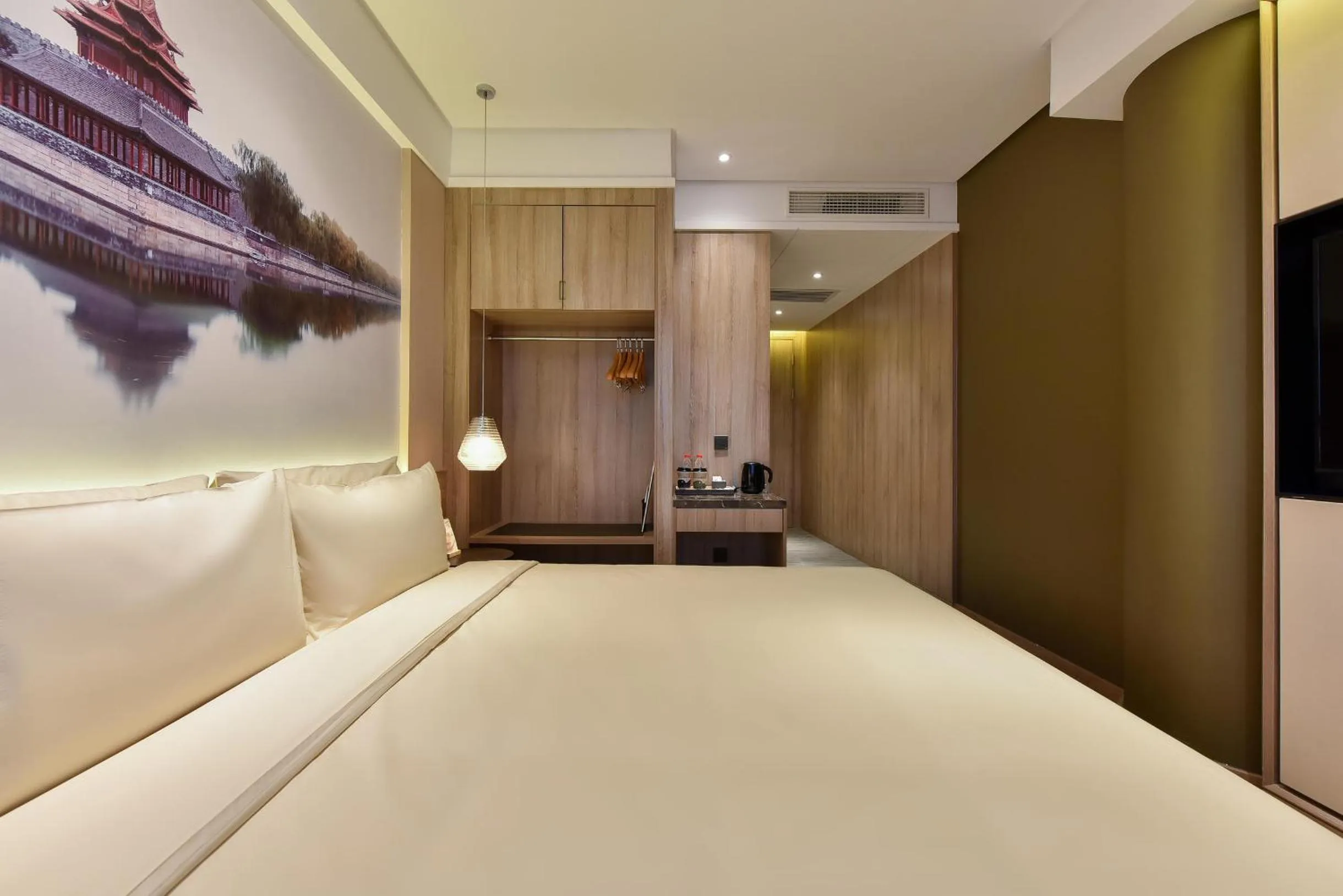 Bed in Atour Hotel Zhongguancun Yongfeng Base Beijing