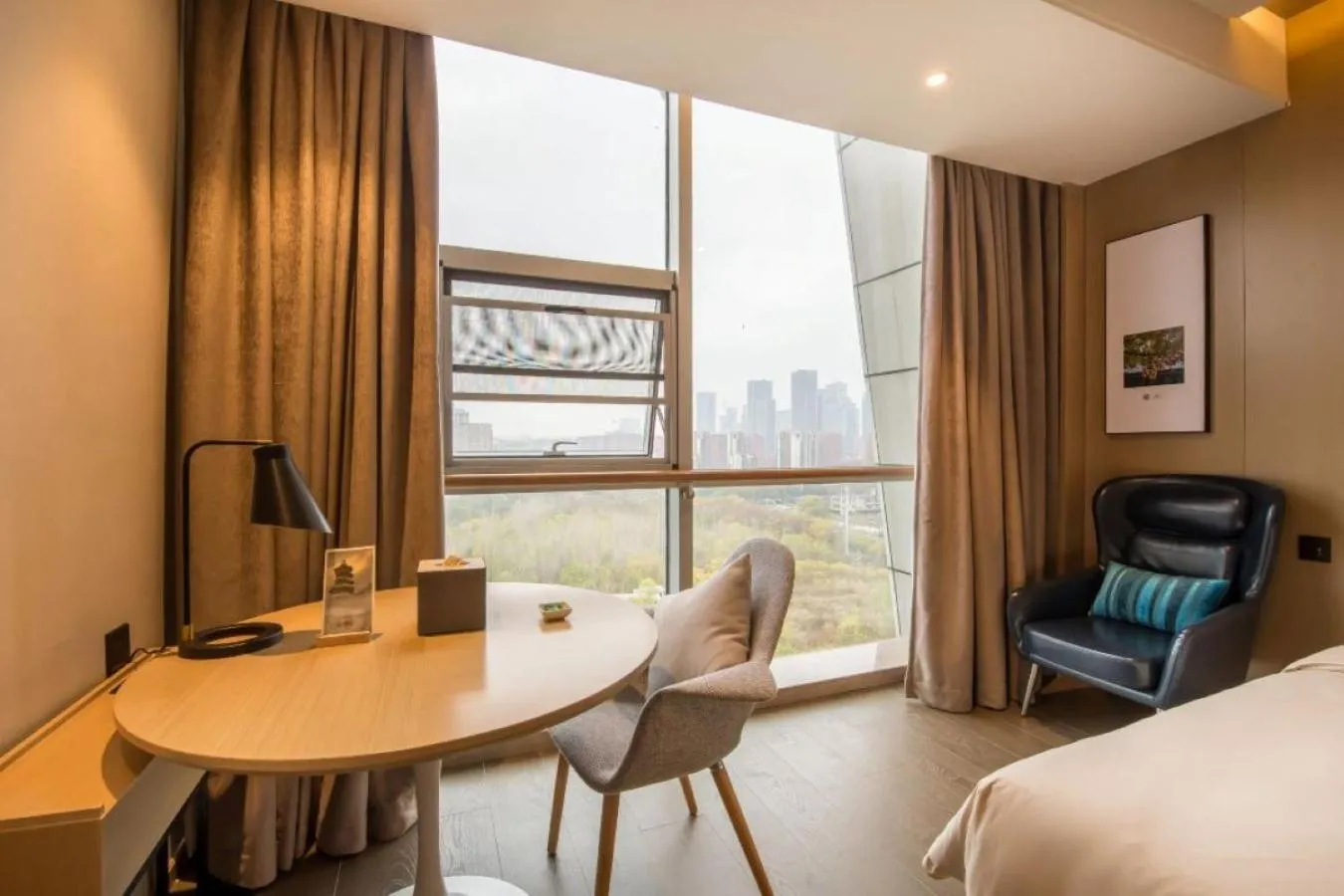 Bed in Atour Hotel Nanjing Olympic Center