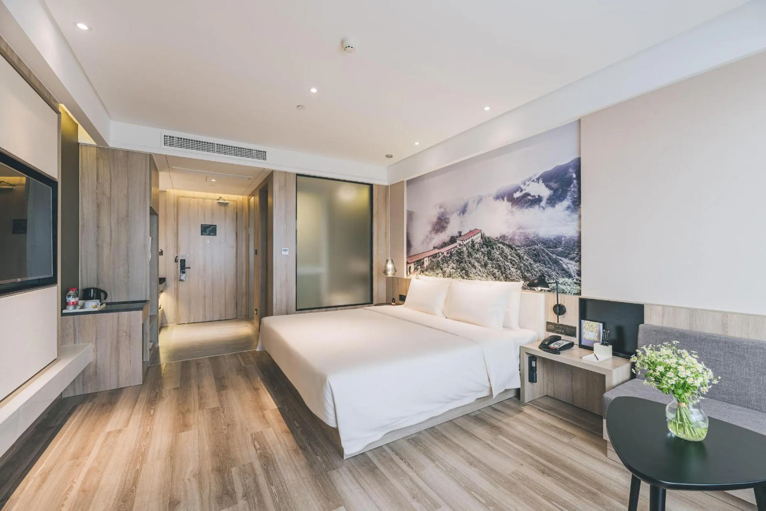 Bed in Atour Hotel Ningbo Airport Yinzhou Avenue