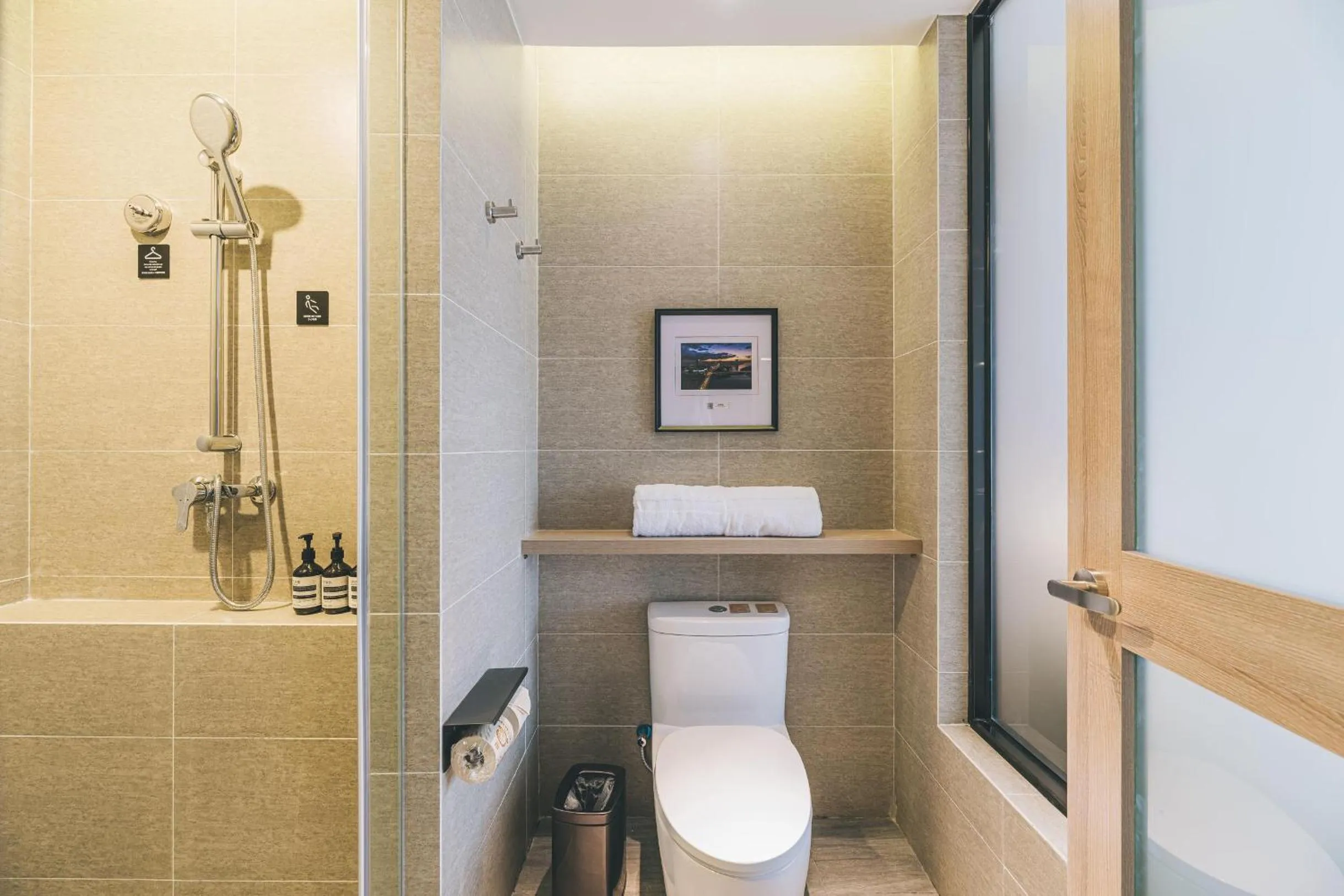 Atour Hotel Ningbo Airport Yinzhou Avenue