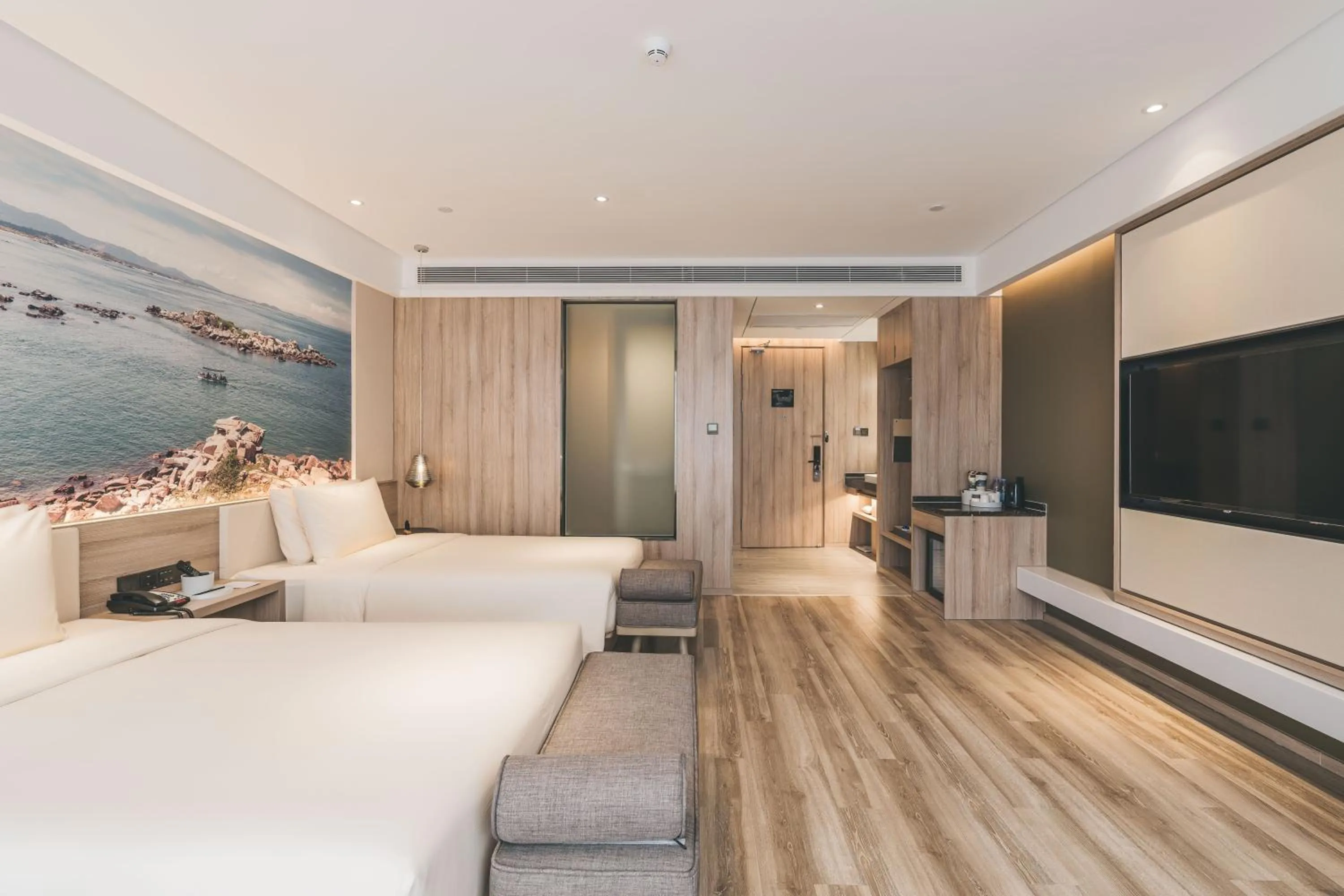 Photo of the whole room, Bed in Atour Hotel (Puning High Speed Railway Station)