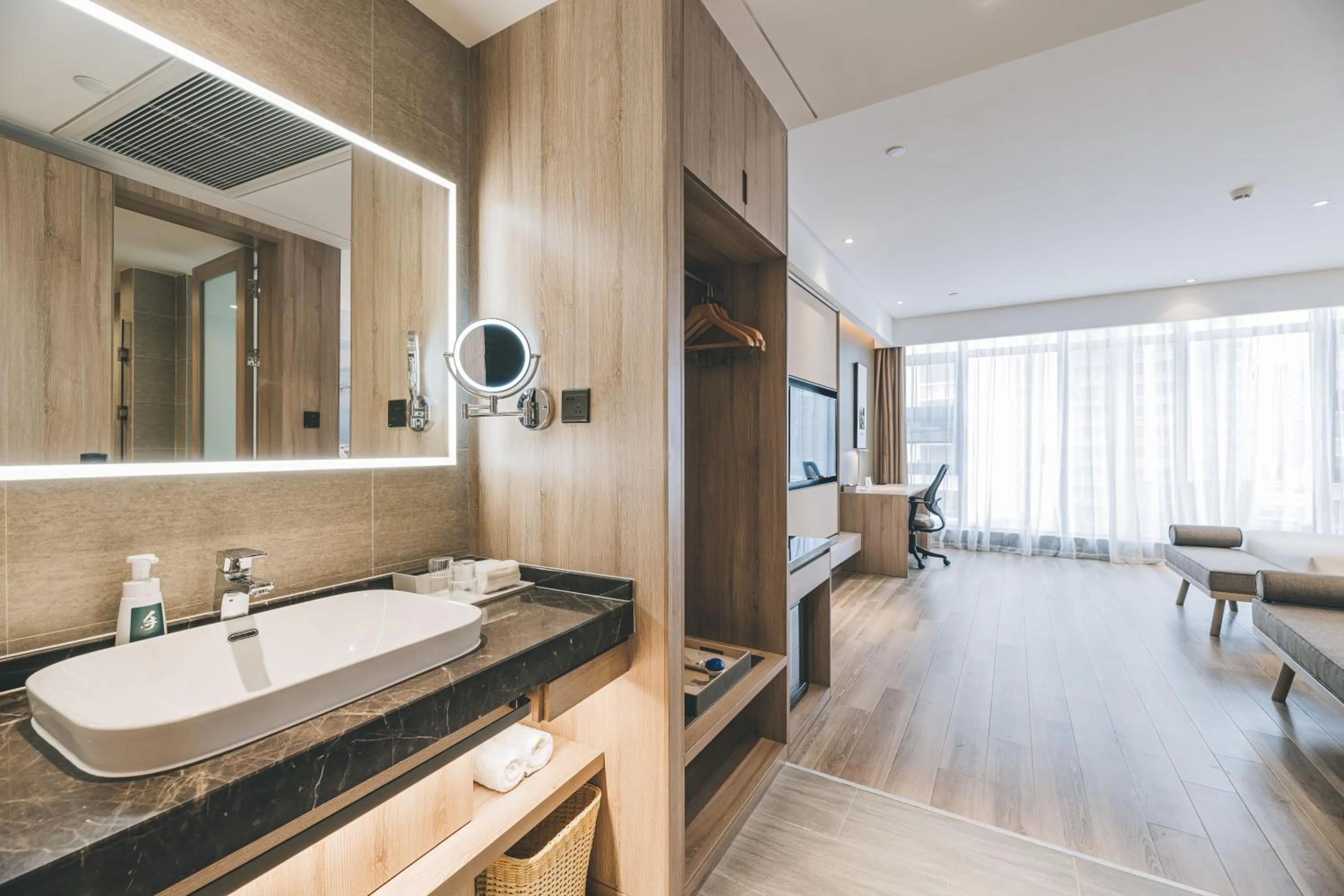 Photo of the whole room in Atour Hotel (Puning High Speed Railway Station)