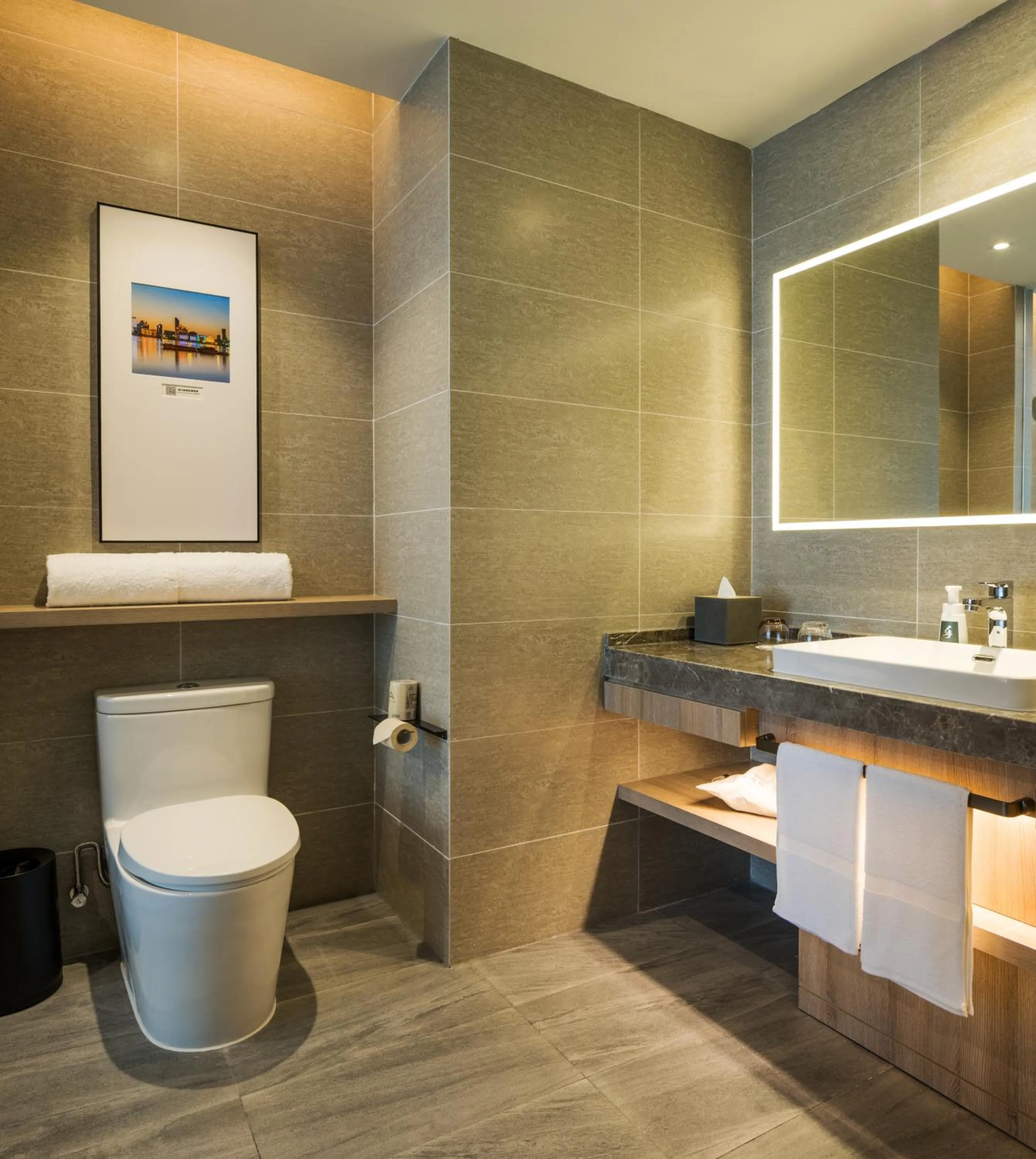 Photo of the whole room in Atour Hotel Hangzhou Binjiang Jiangling Road