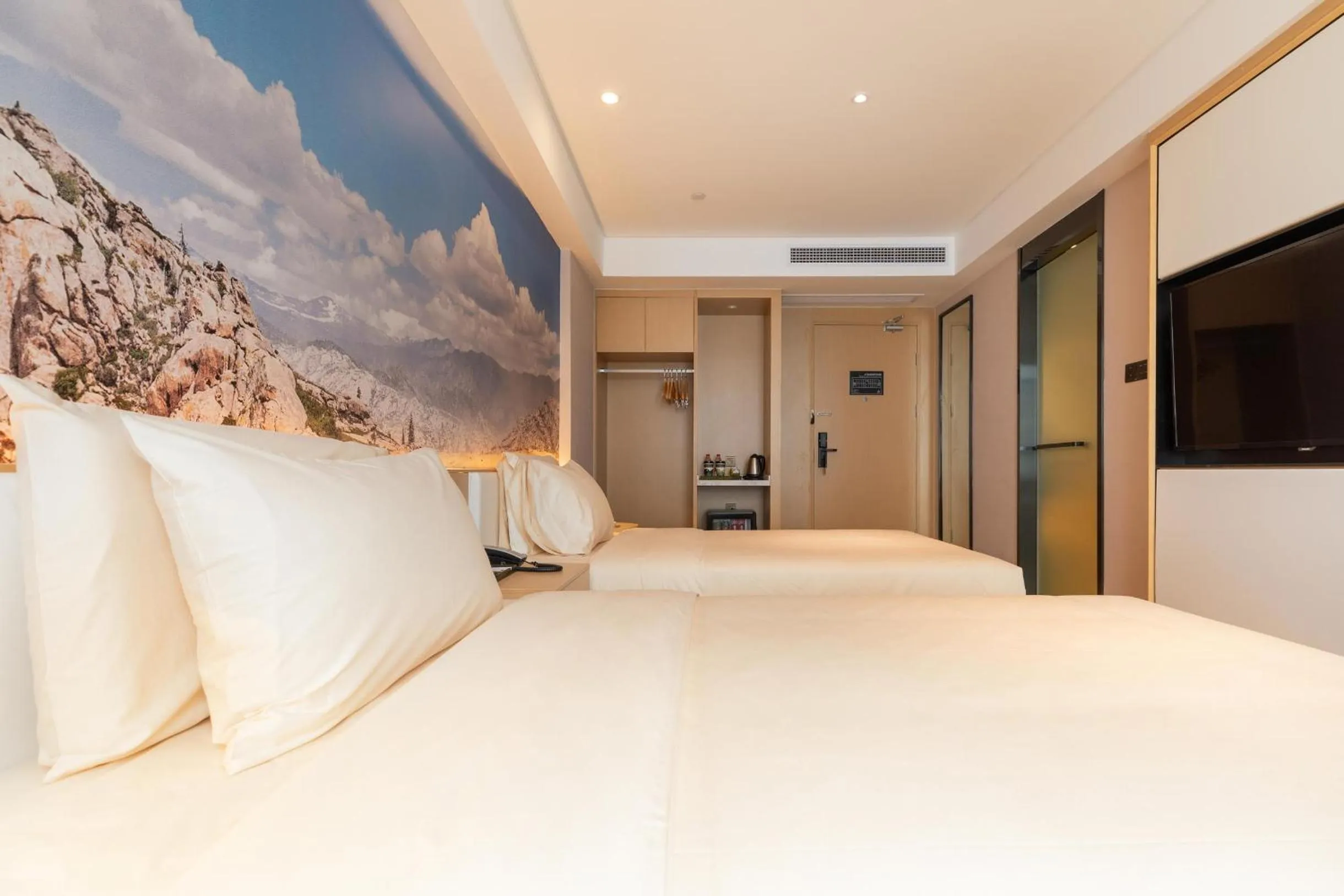 Bed in Atour Light Hotel (Wuhan Wuchang Railway Station)