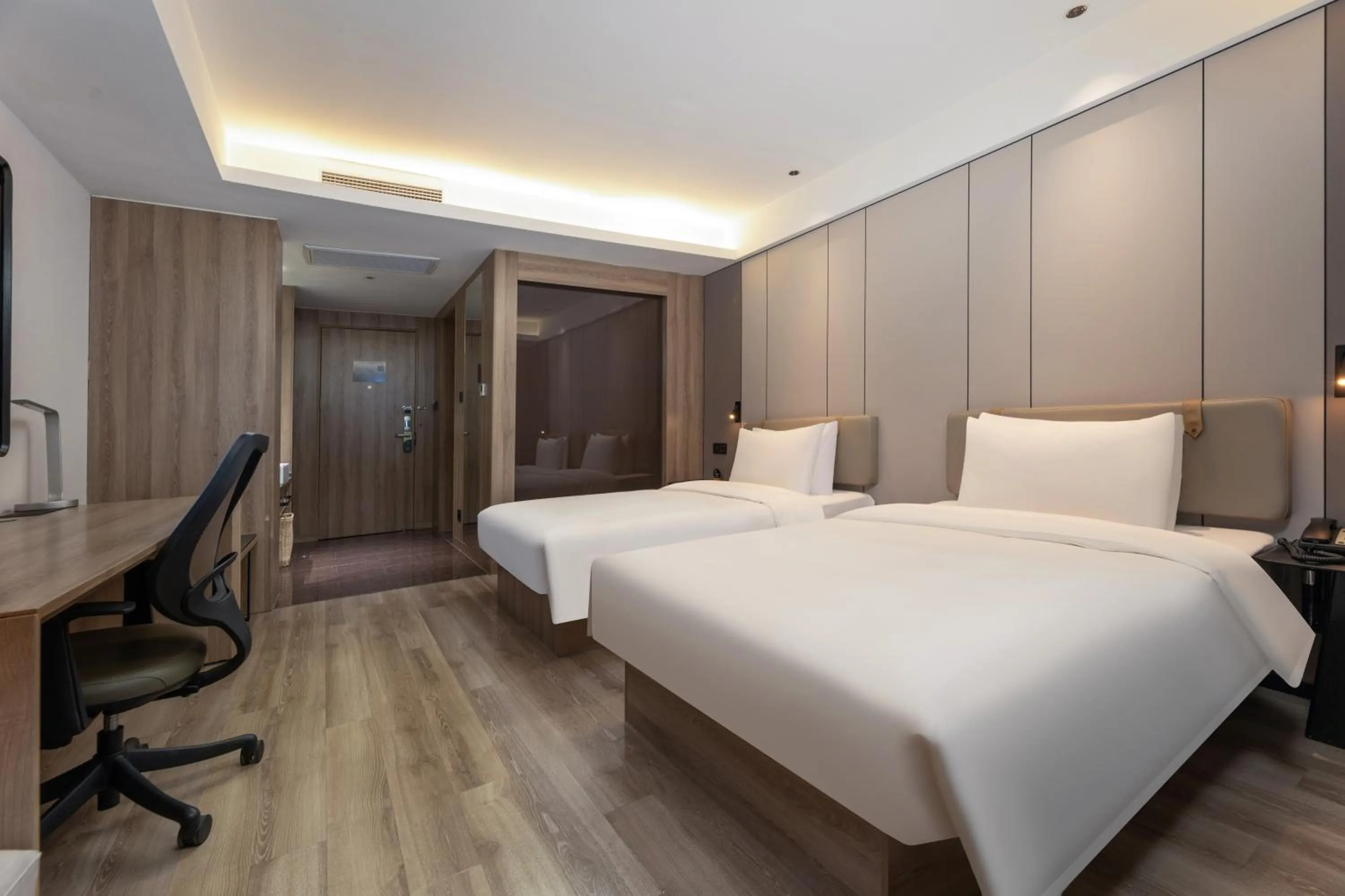 Bedroom, Bed in Atour Hotel (Suzhou Wujiang)