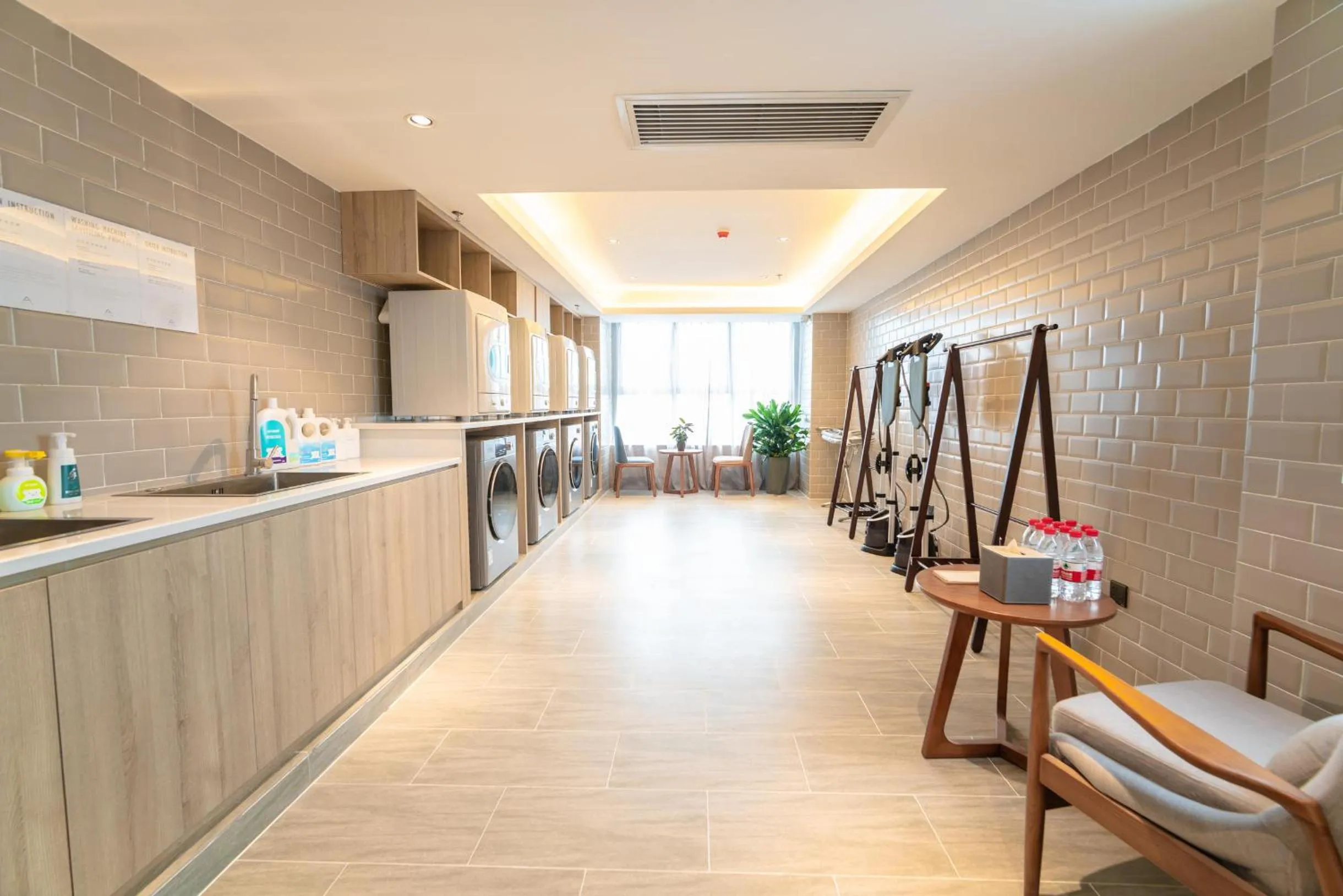 Atour Hotel Guiyang Convention and Exhibition Center