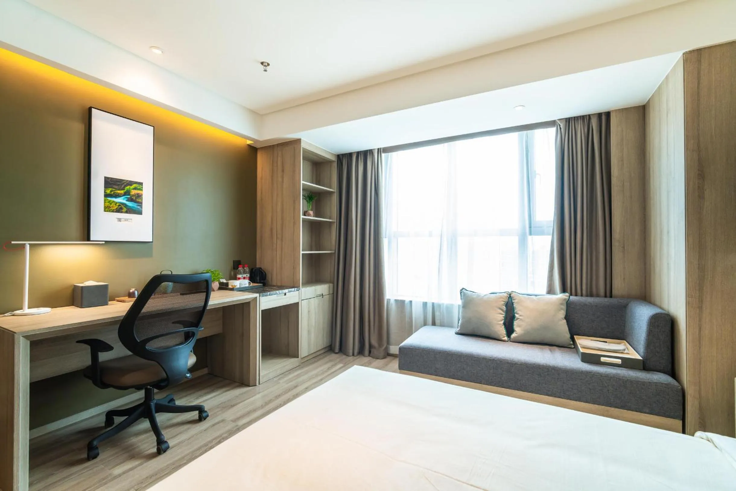 Bed in Atour Hotel Guiyang Convention and Exhibition Center