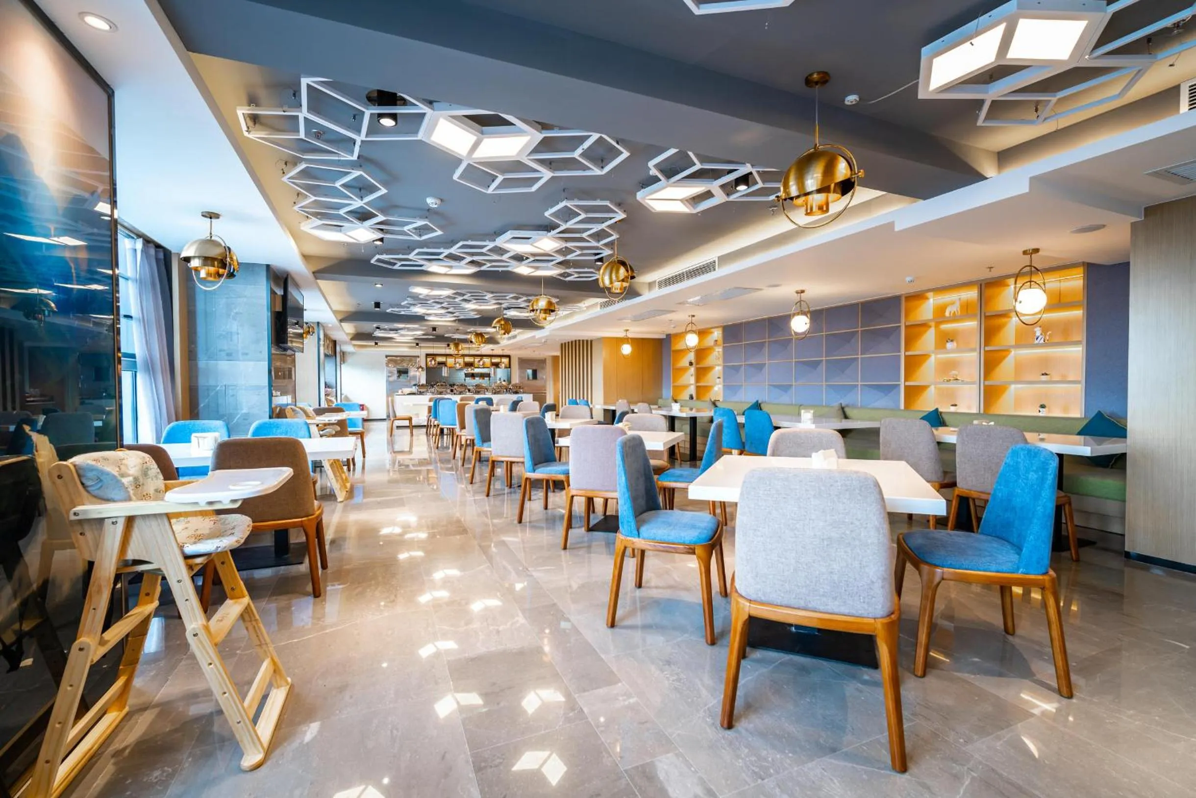 Atour Hotel Guiyang Convention and Exhibition Center