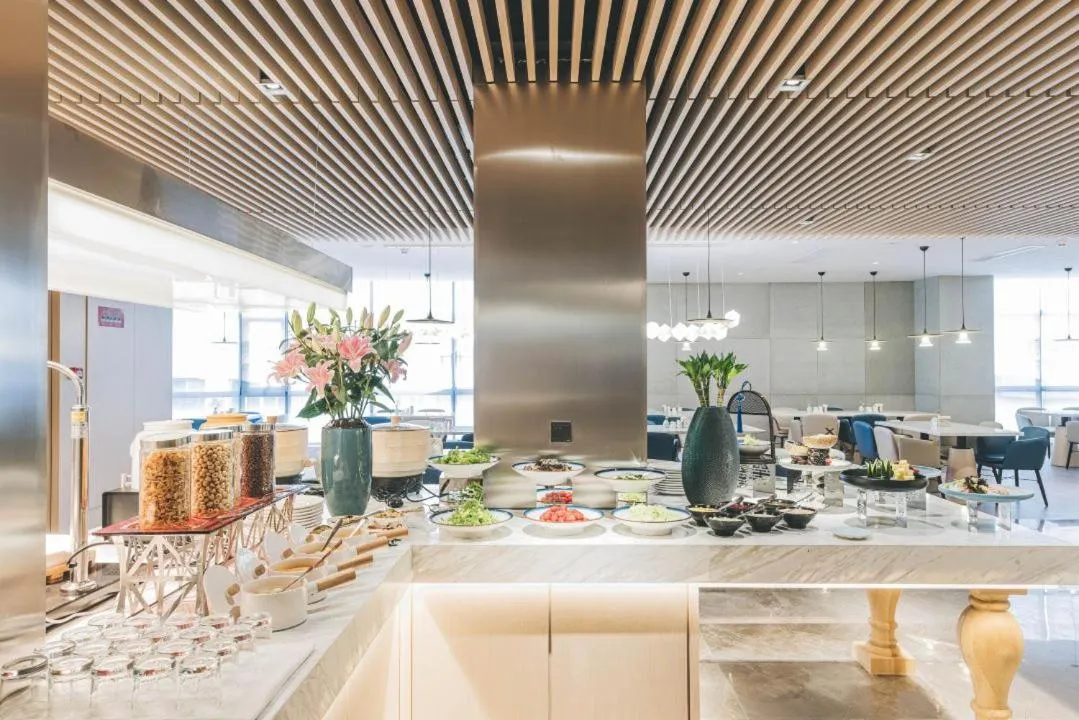 Breakfast in Atour Hotel Yiwu International Trade City