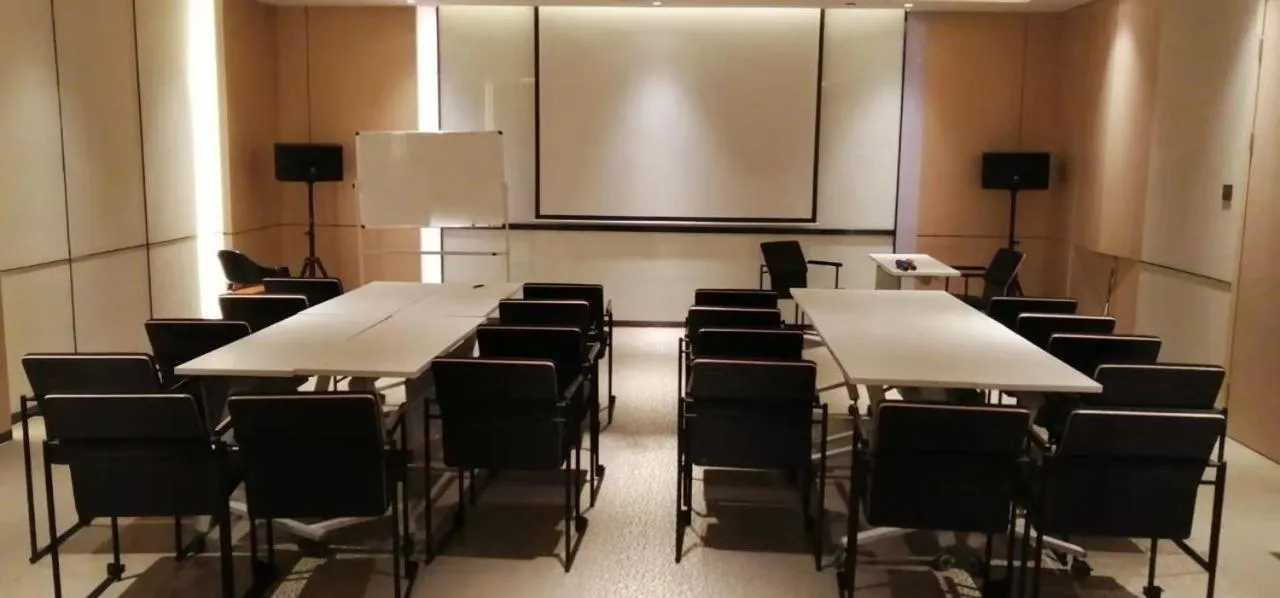 Atour Hotel Yiwu International Trade City