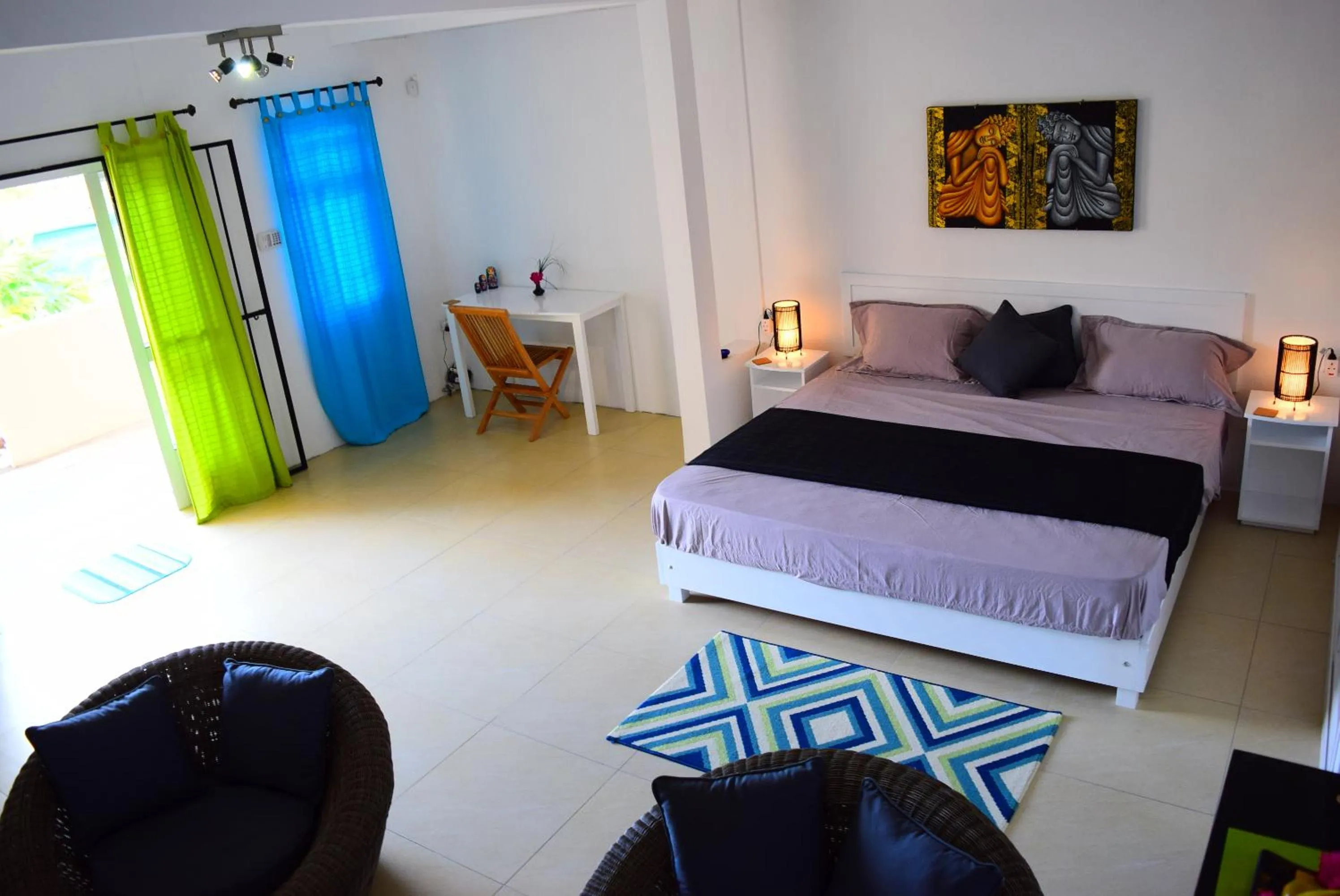 Bed in Mountain View