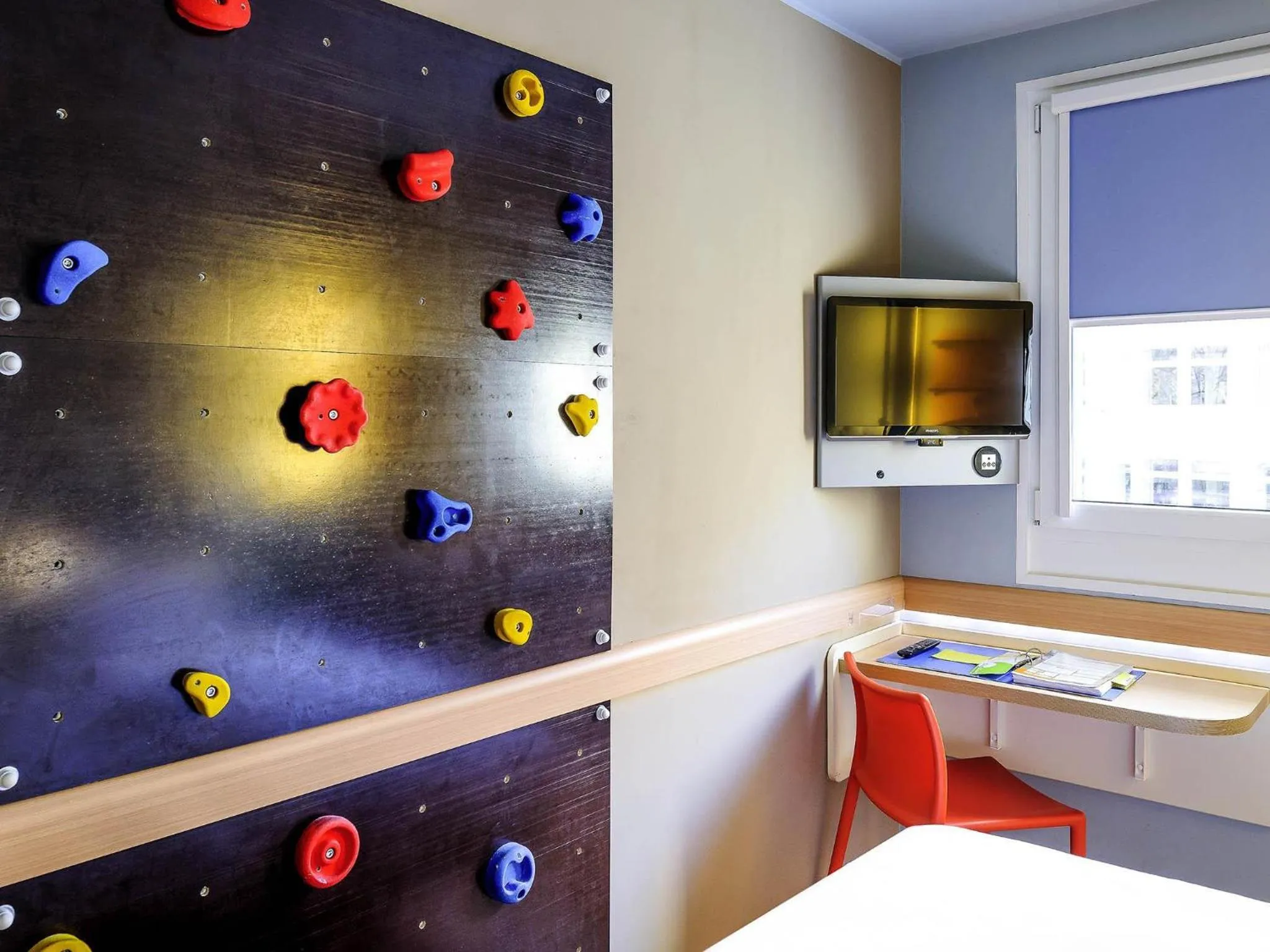 Bedroom, Bed in ibis budget Berlin Kurfürstendamm