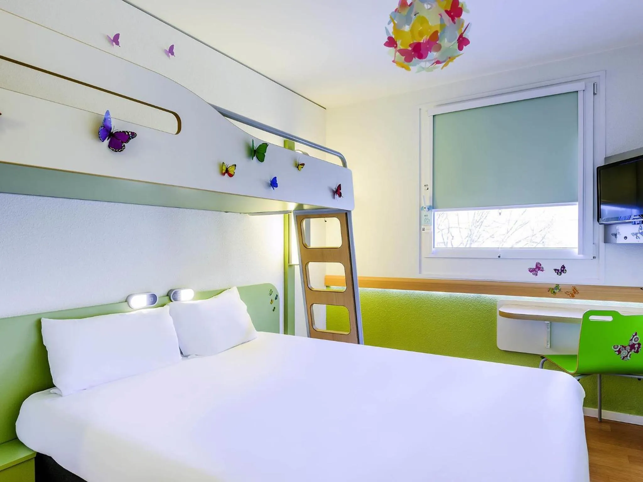 Bedroom, Bed in ibis budget Berlin Kurfürstendamm