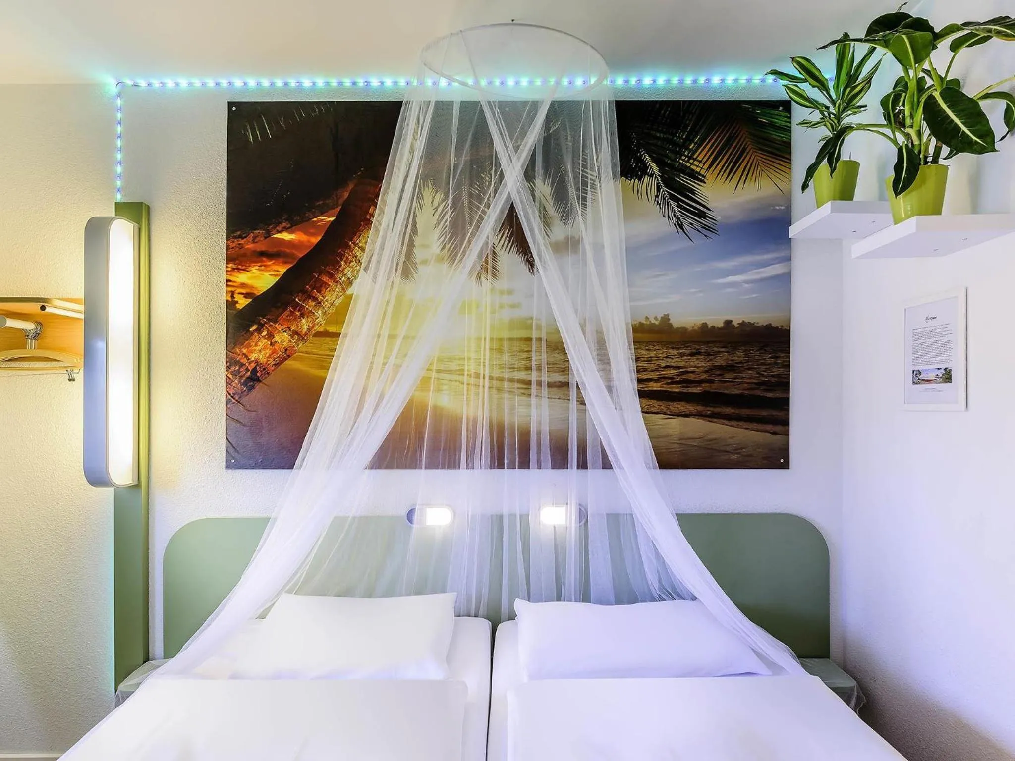 Bedroom, Bed in ibis budget Berlin Kurfürstendamm