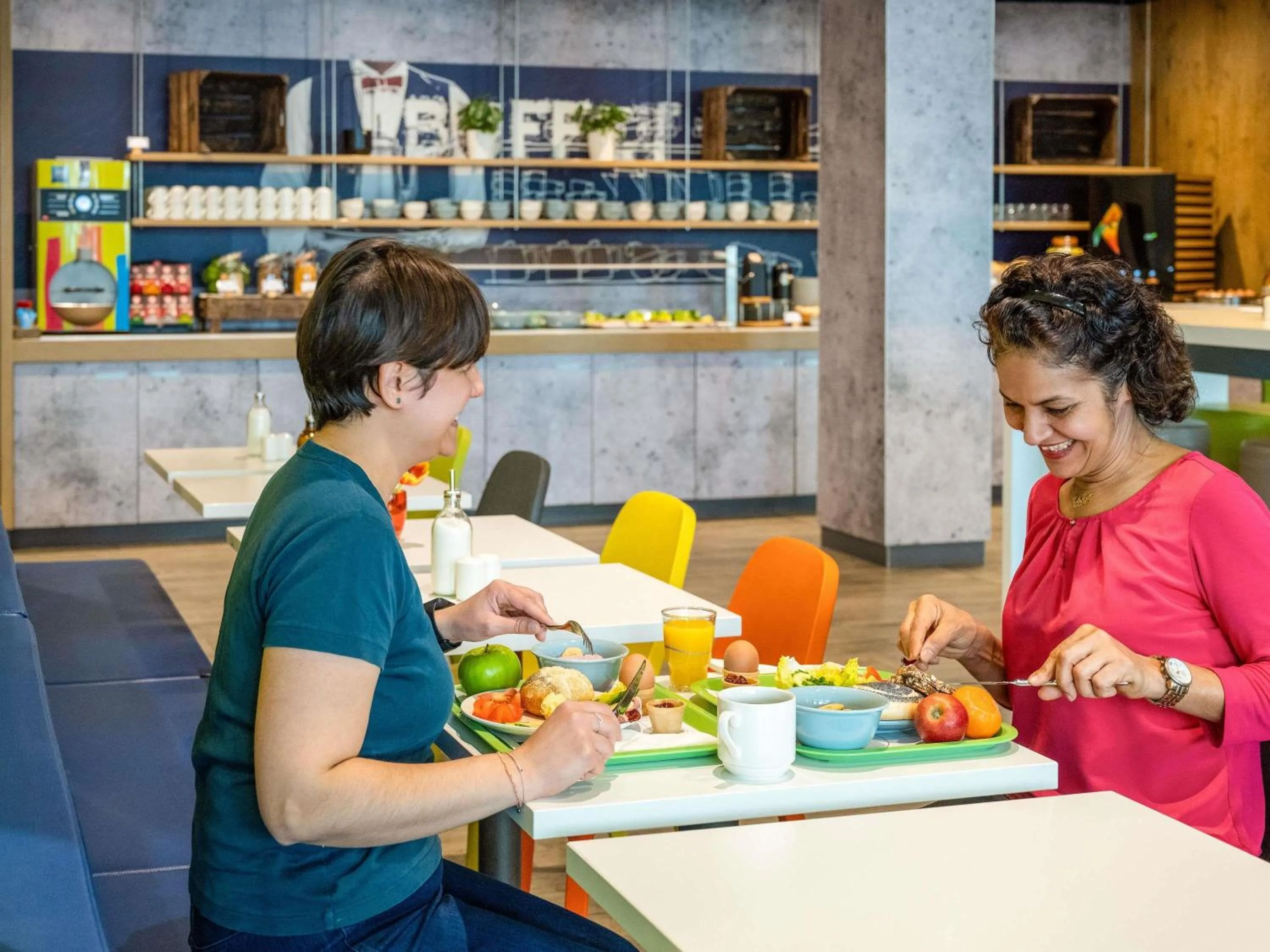 Breakfast in ibis budget Berlin Kurfürstendamm