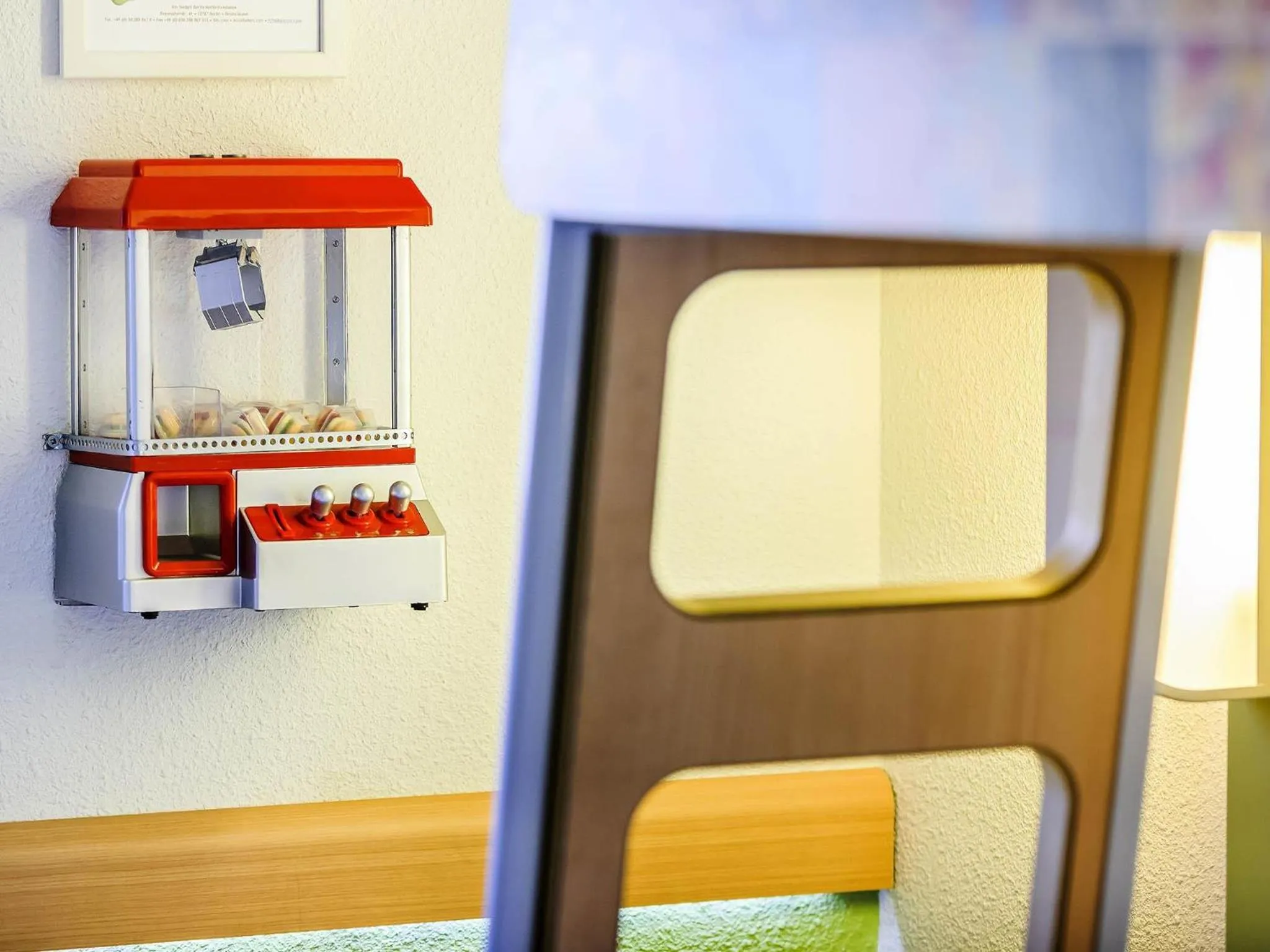 Bedroom in ibis budget Berlin Kurfürstendamm