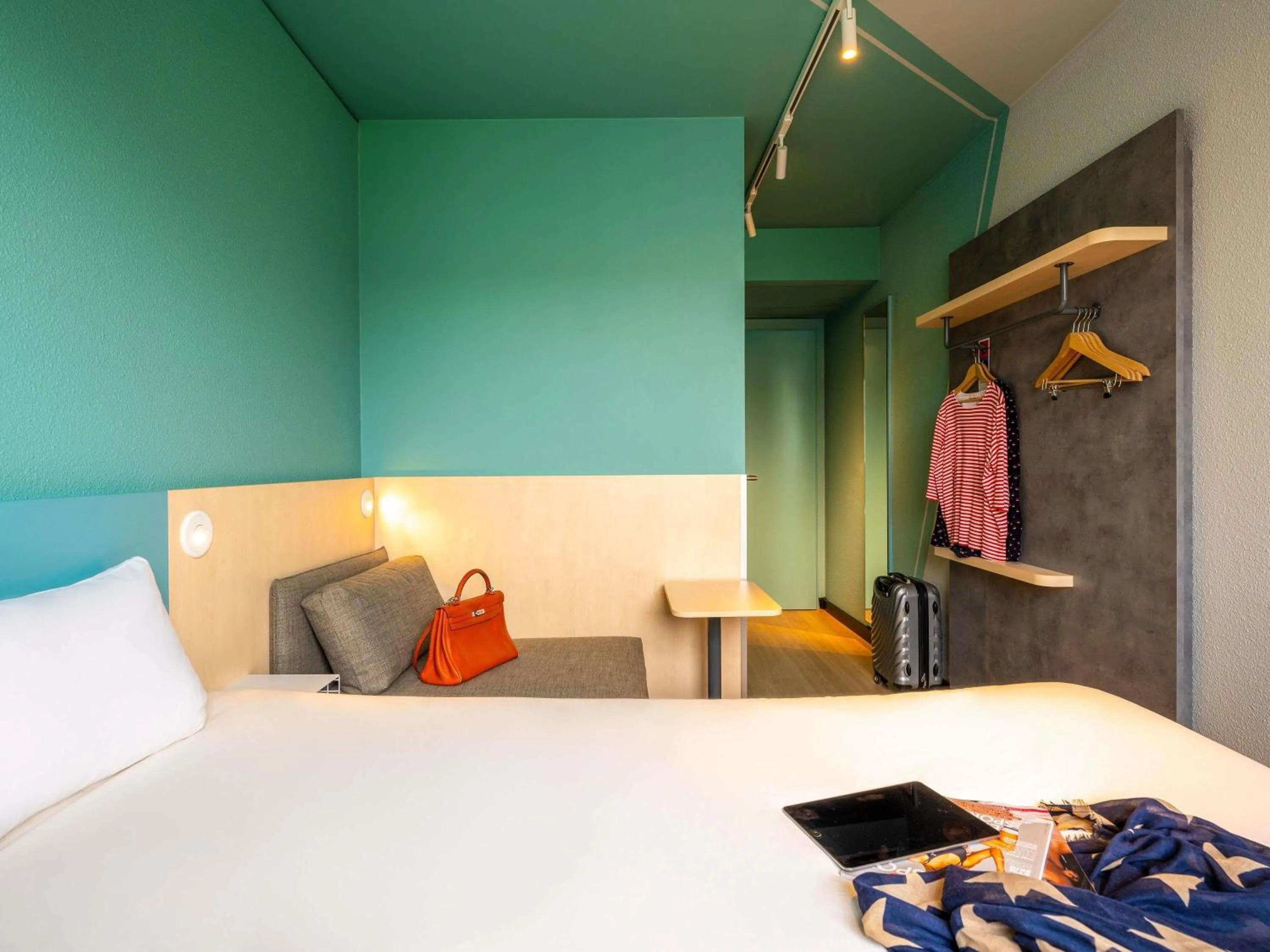 Property building, Bed in ibis budget Berlin Kurfürstendamm
