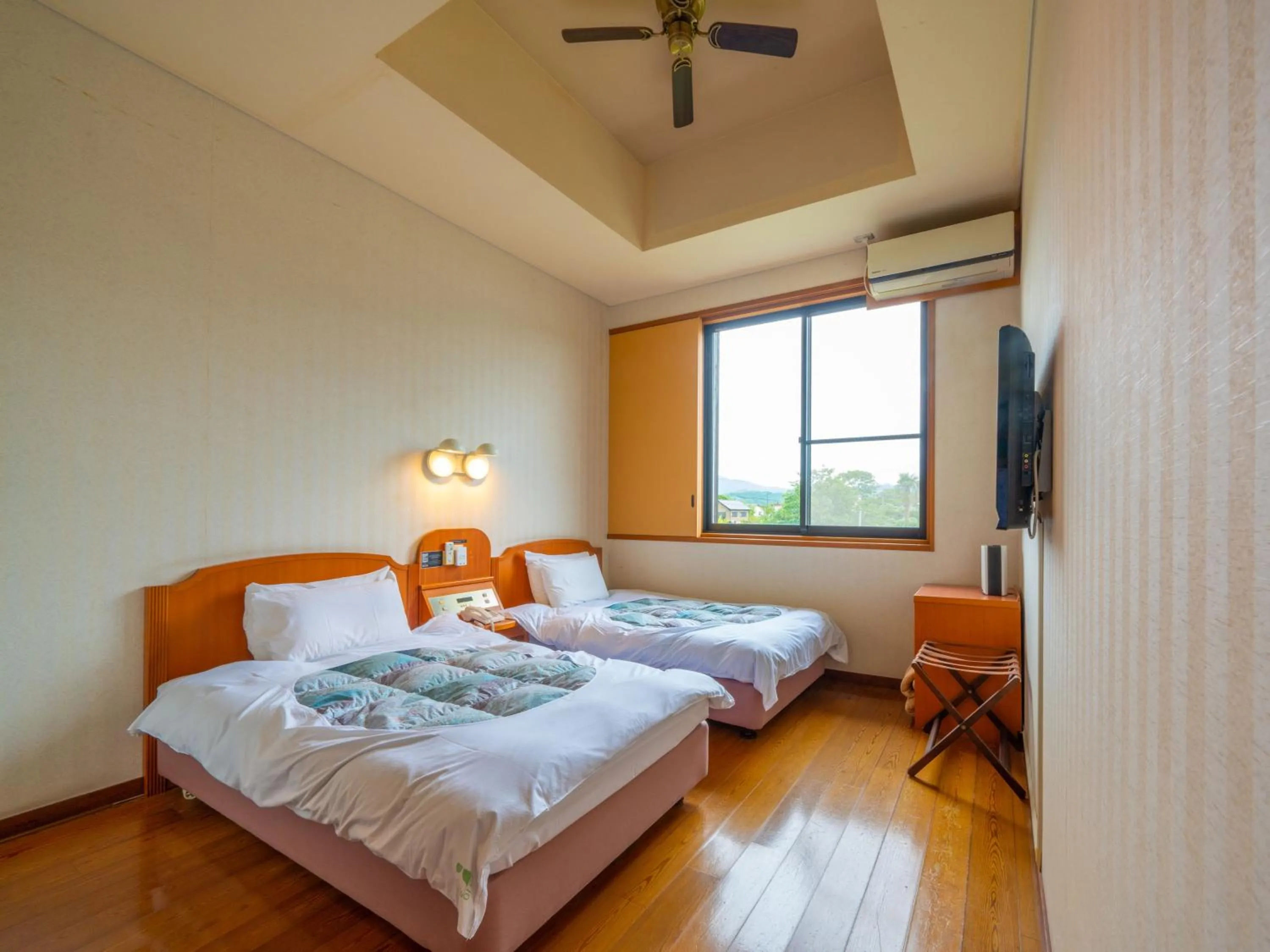 Photo of the whole room, Bed in Yawaragi-no-Sato Yadoya