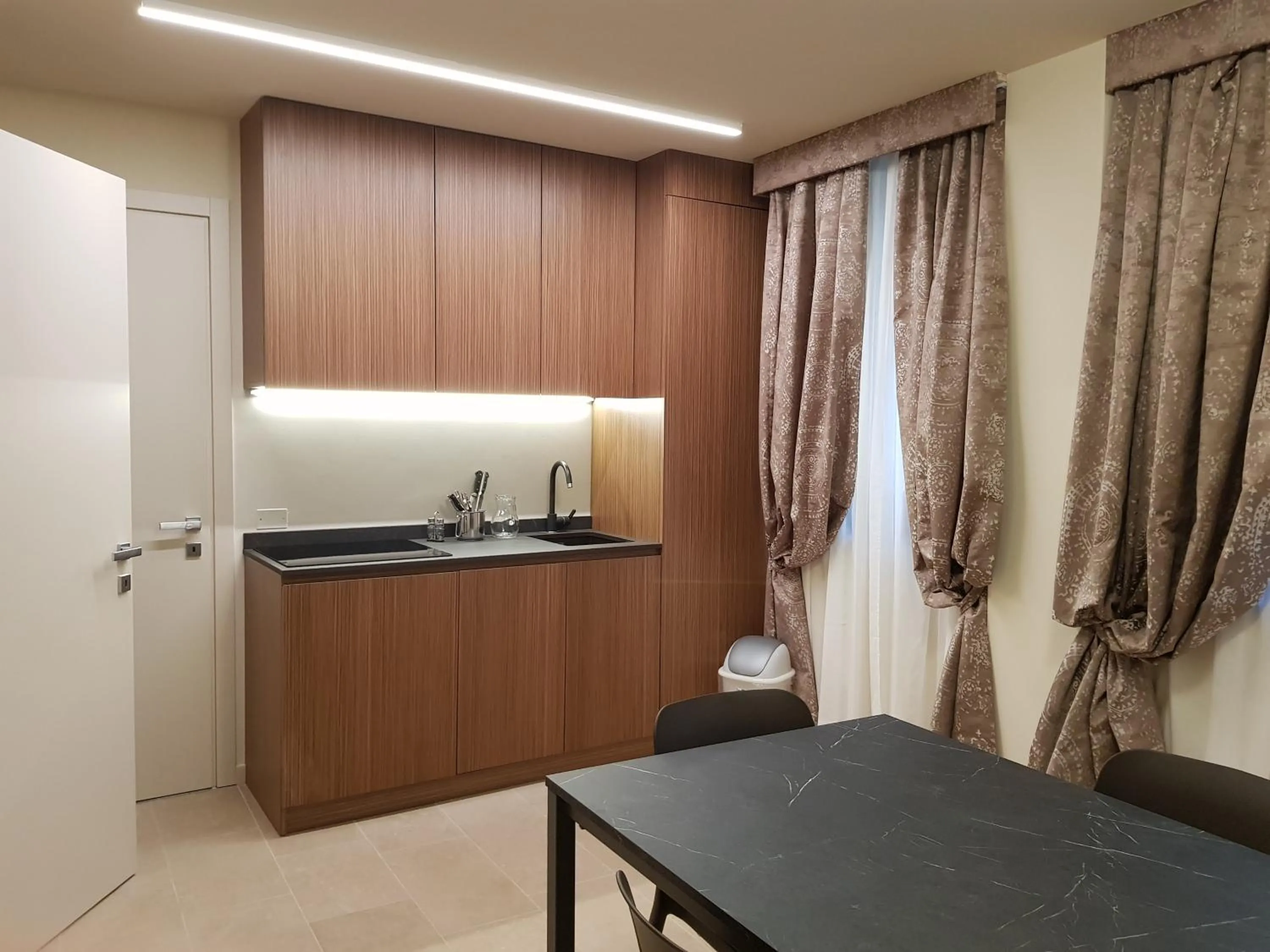 Kitchen or kitchenette in Hotel Aquarius Venice - Ascend Collection