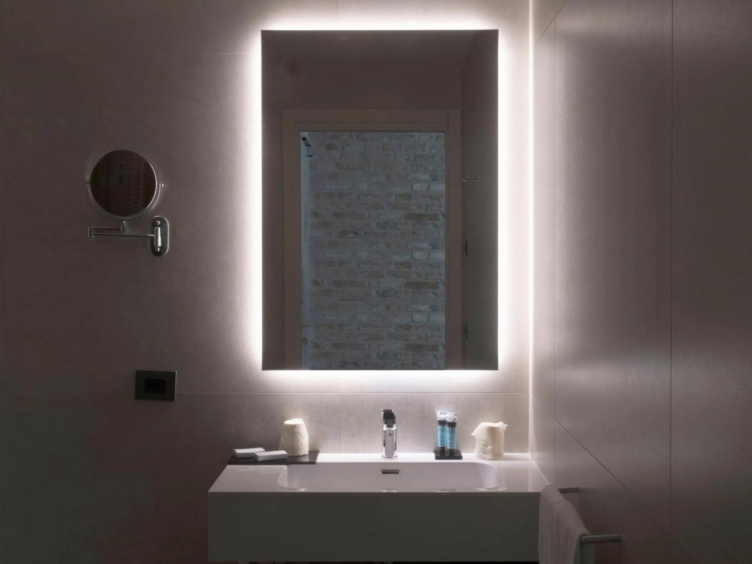 Bathroom in Hotel Aquarius Venice - Ascend Collection