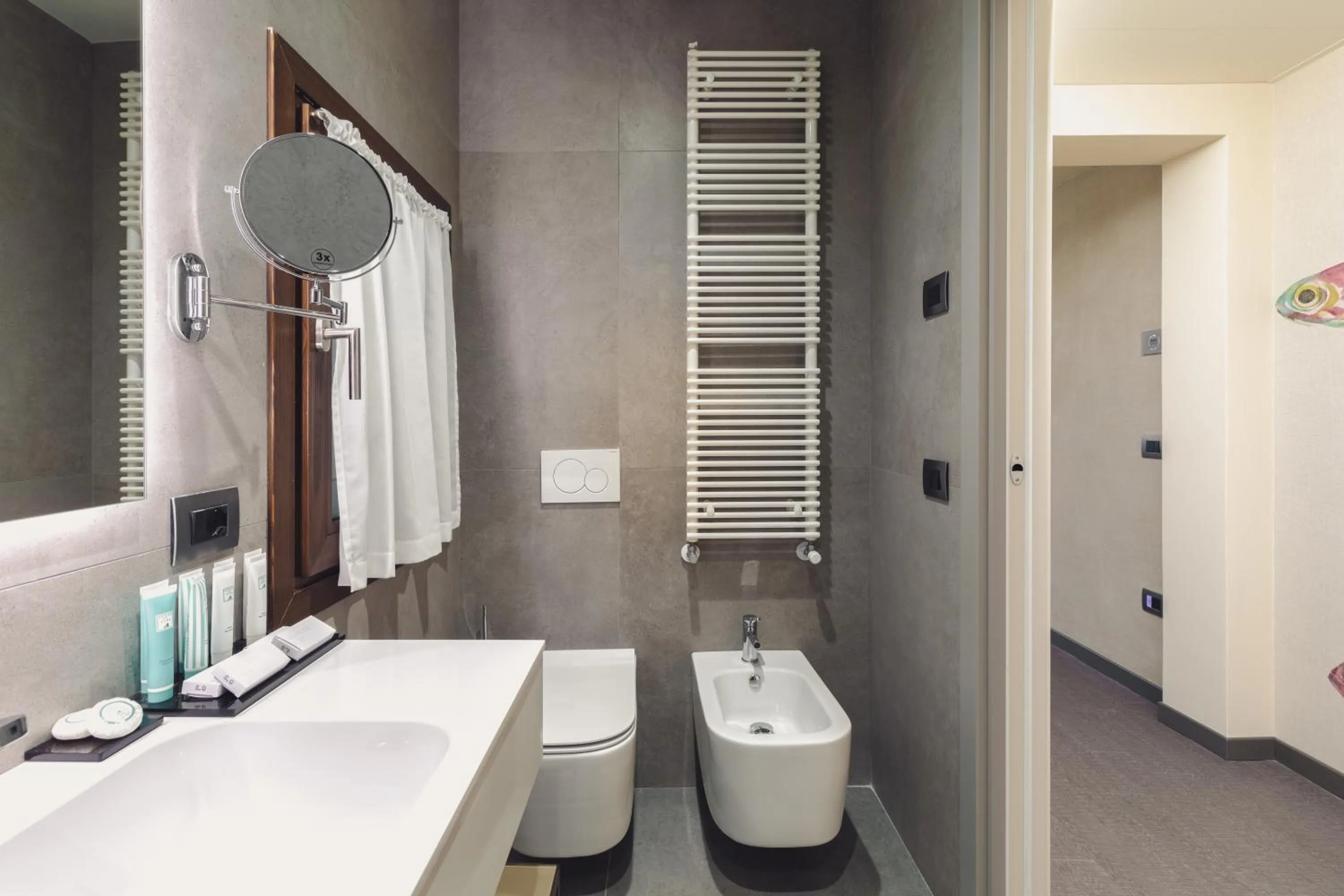 Bathroom in Hotel Aquarius Venice - Ascend Collection
