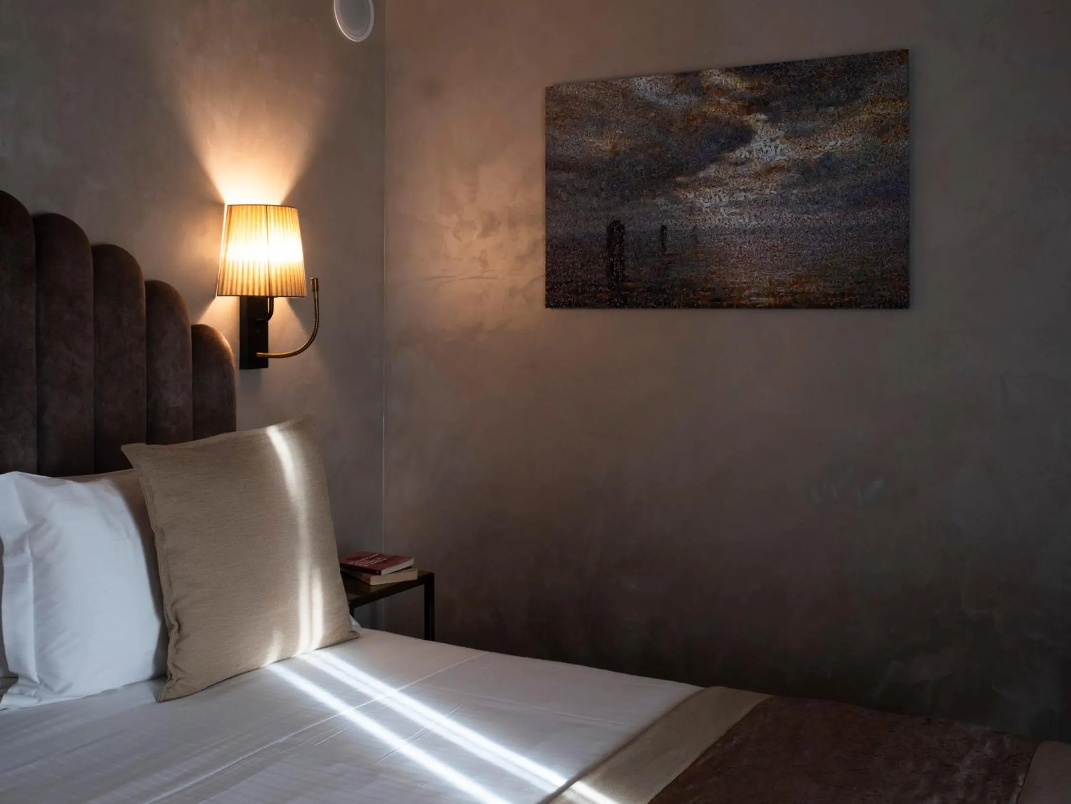 Bed in Hotel Aquarius Venice - Ascend Collection