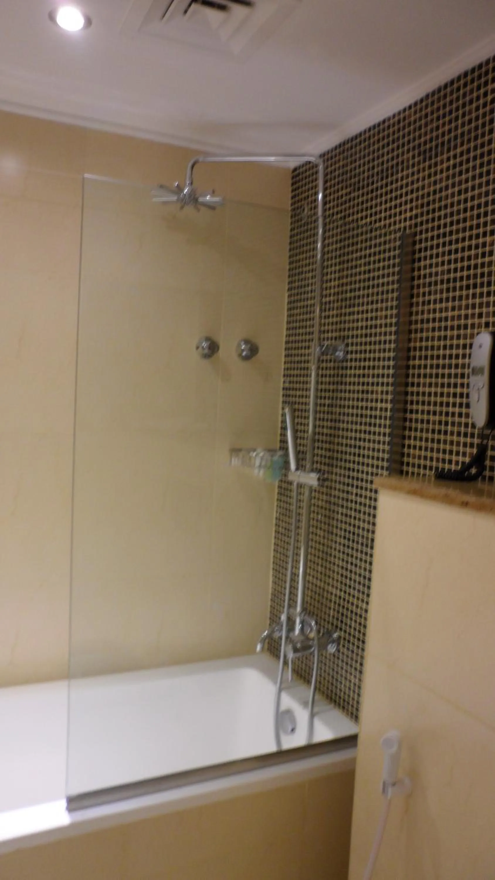 Bathroom in Mark Inn Hotel Deira