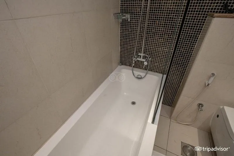 Bathroom in Mark Inn Hotel Deira
