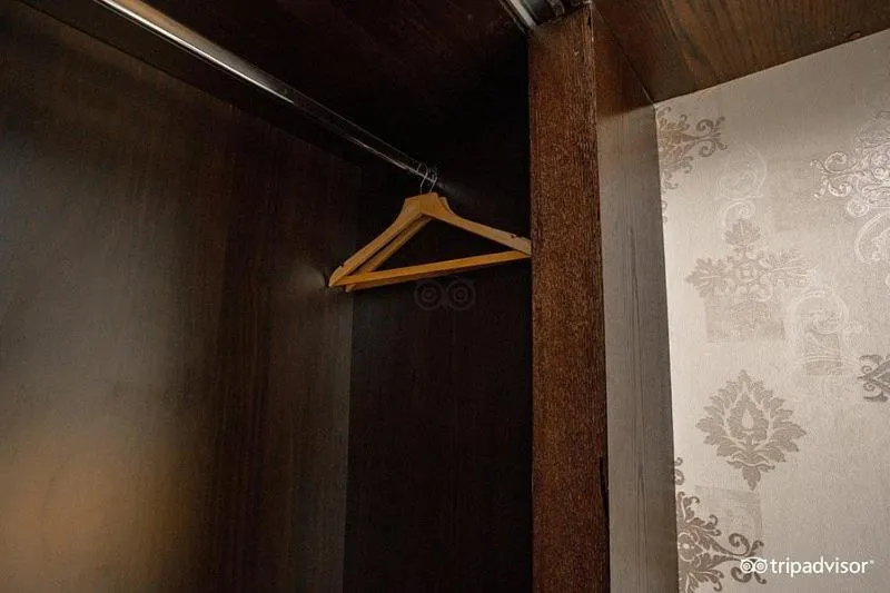 wardrobe in Mark Inn Hotel Deira