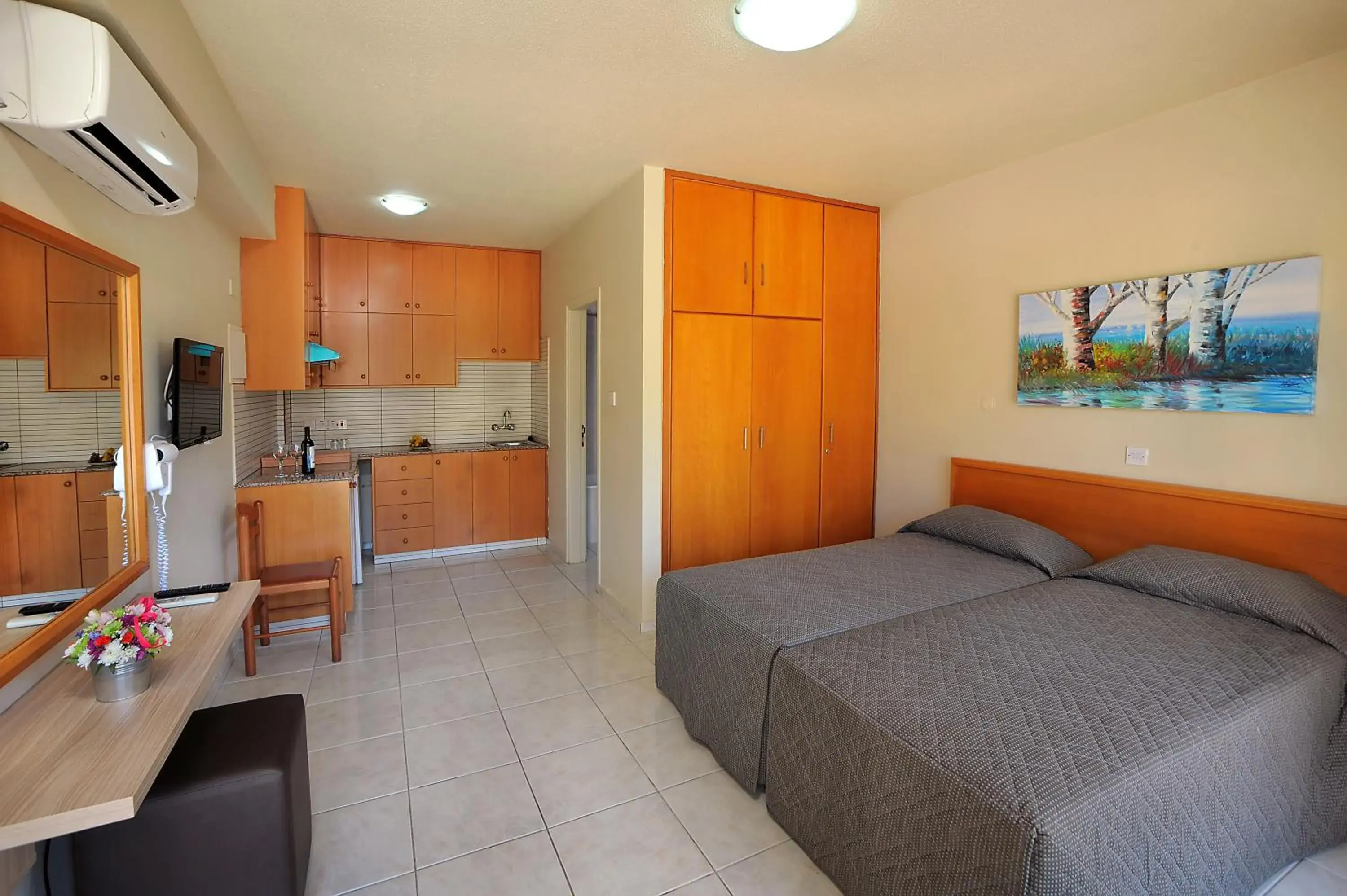 Studio in Nelia Gardens Studio in Nelia Gardens