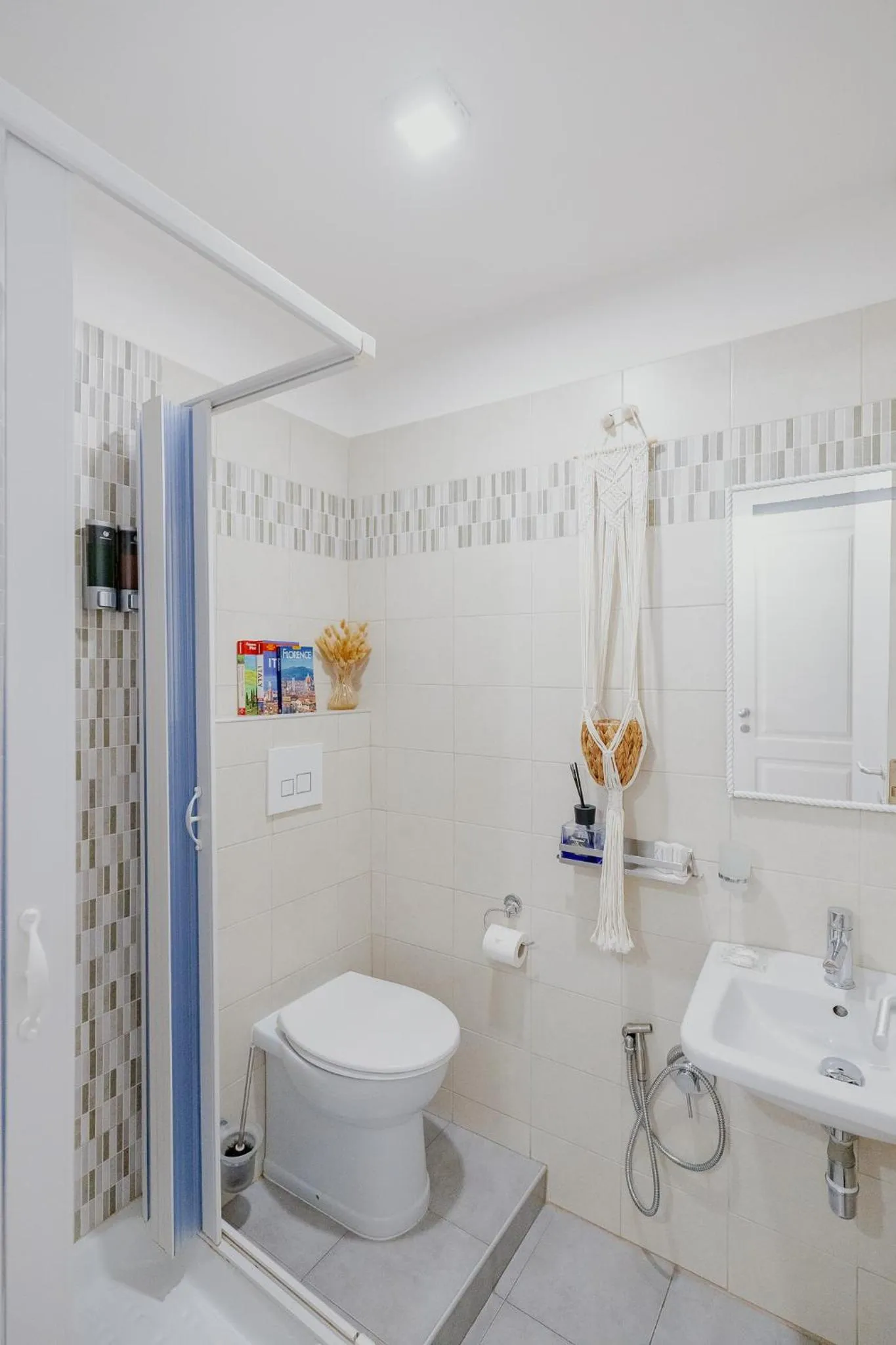 Bathroom in Florence Rooms