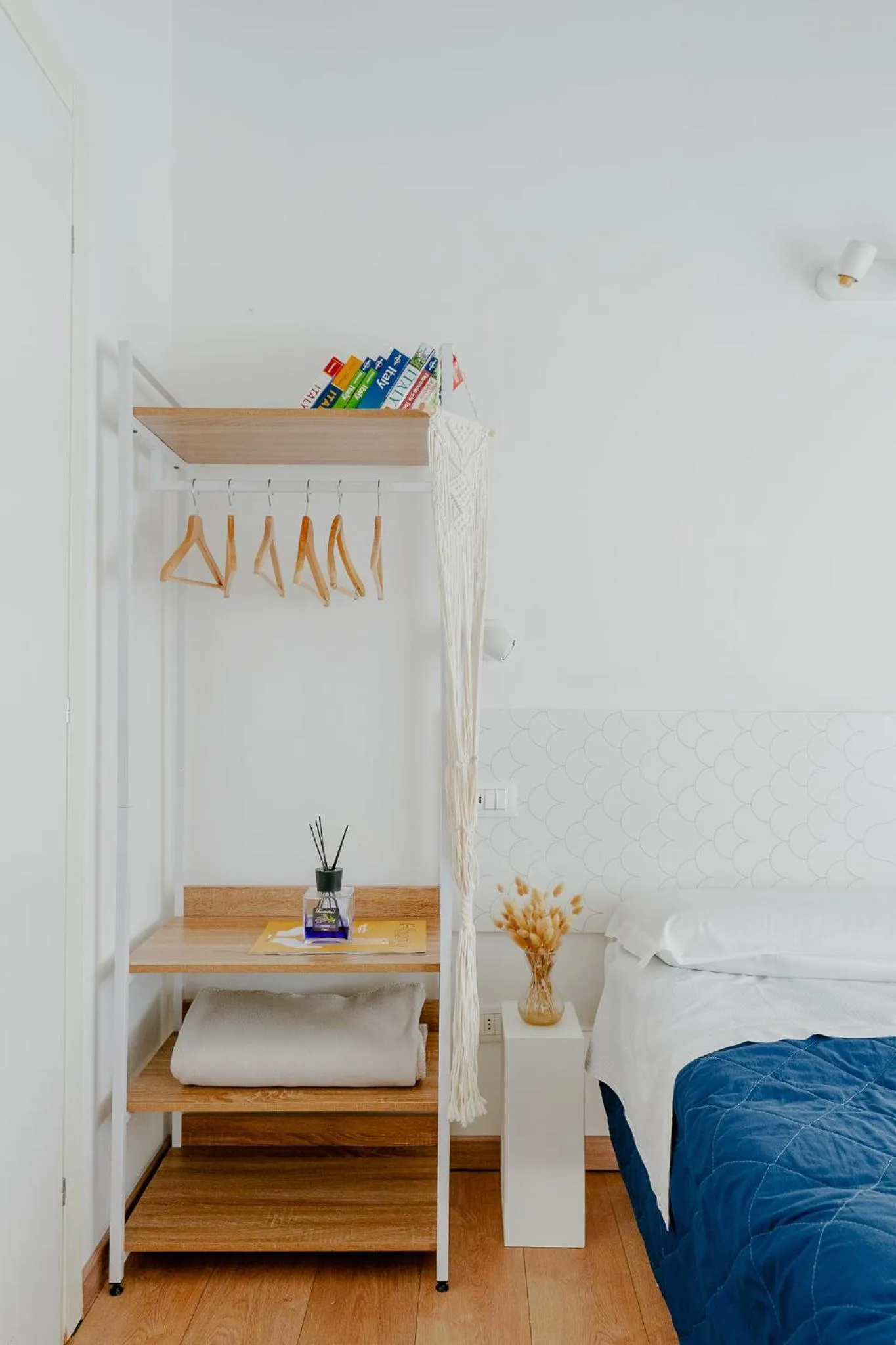 locker, Bed in Florence Rooms