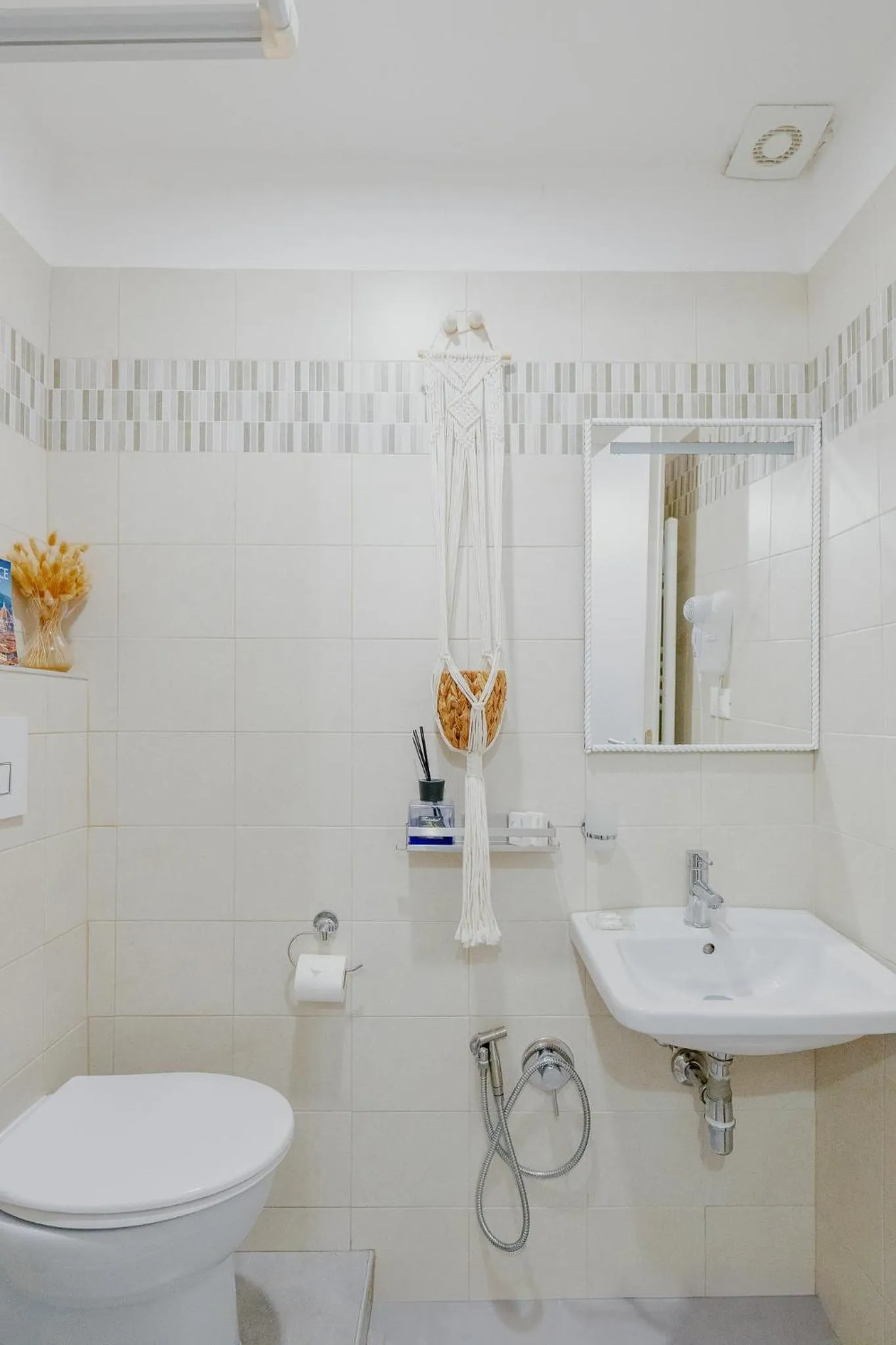 Bathroom in Florence Rooms