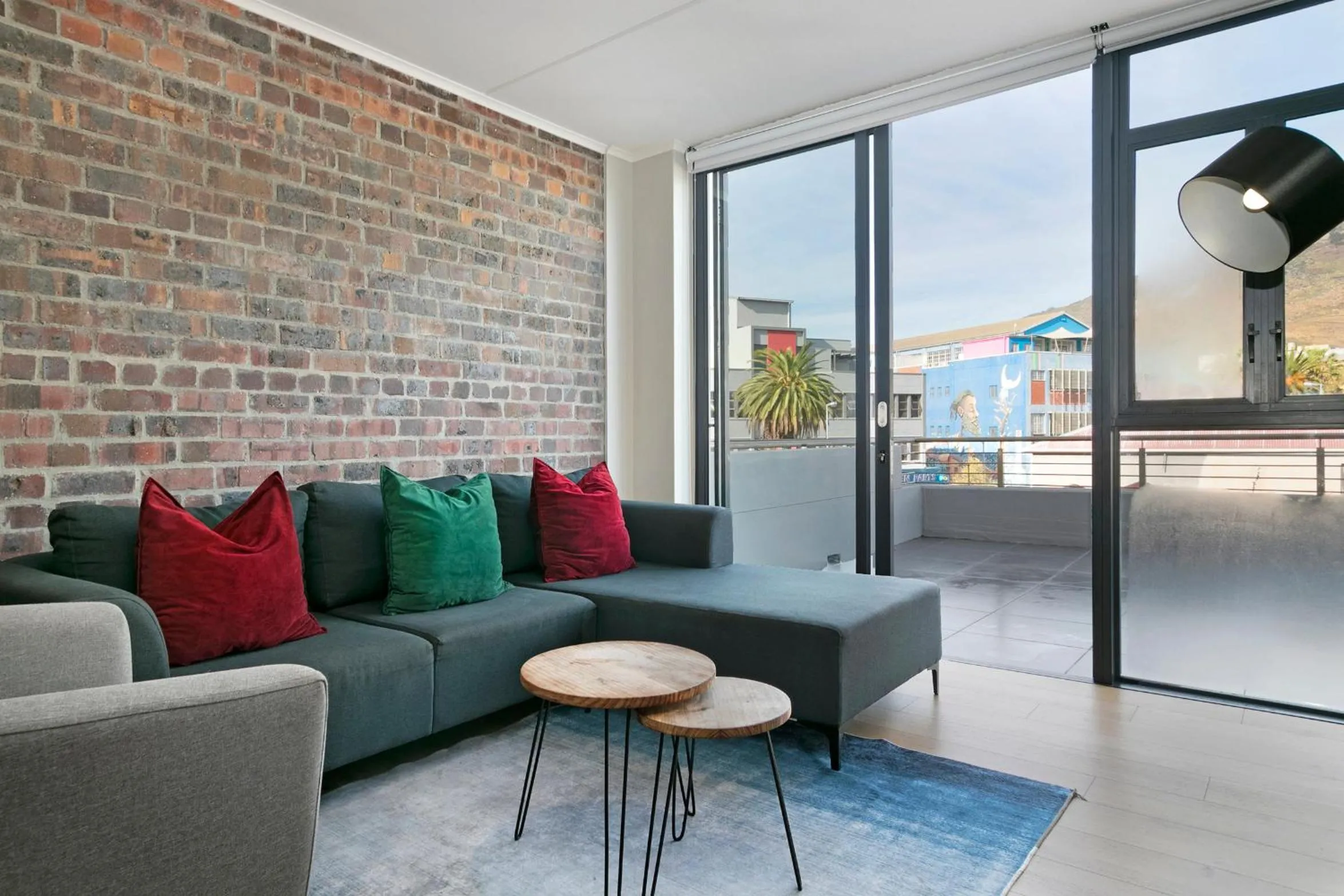 Living room in Urban Artisan Luxury Suites by Totalstay