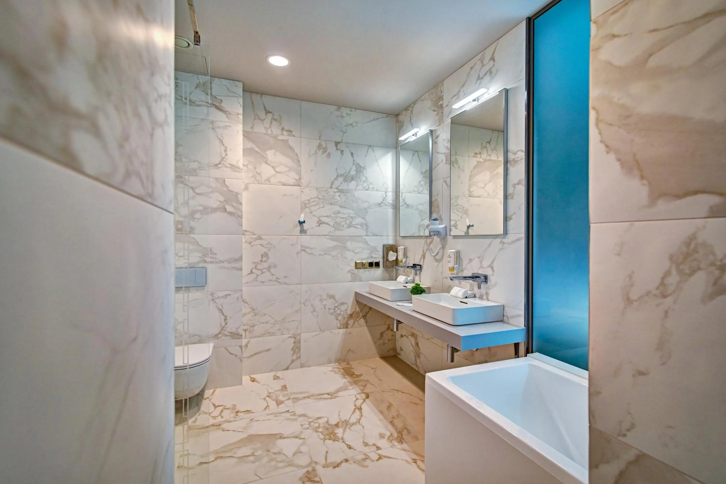 Bathroom in Old Town Haston