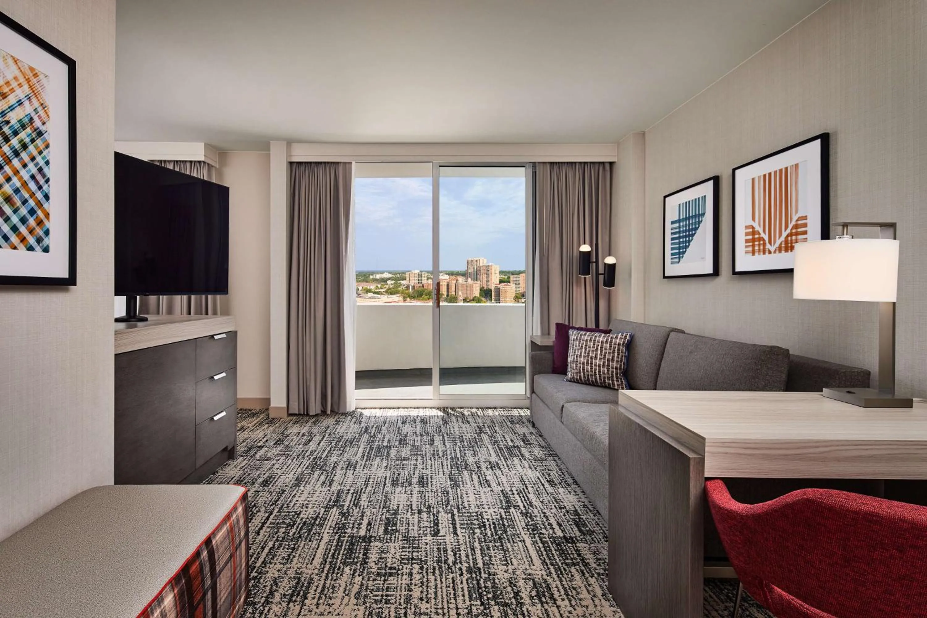 TV and multimedia, Bed in Hilton Kansas City Country Club Plaza