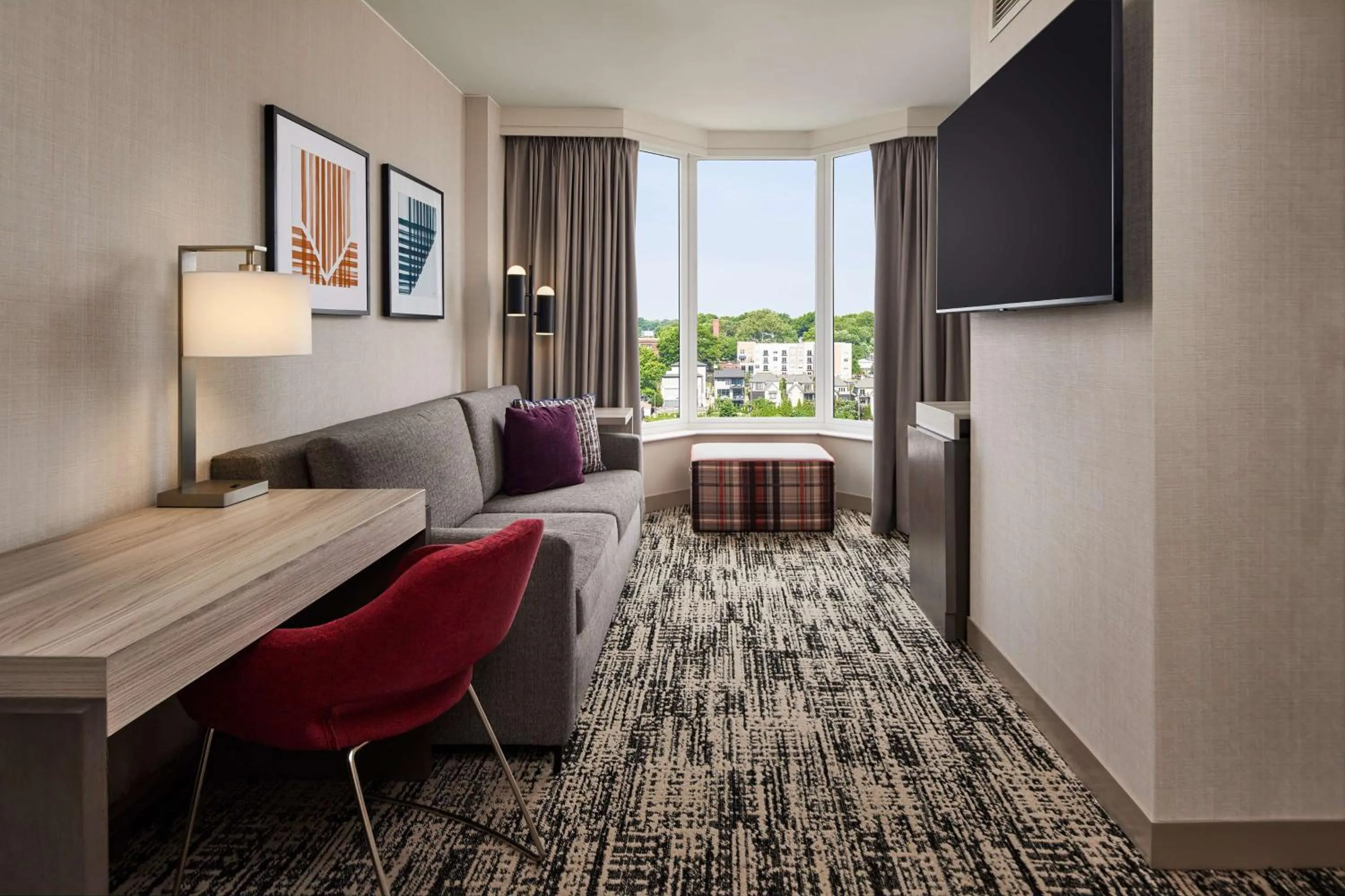 TV and multimedia in Hilton Kansas City Country Club Plaza